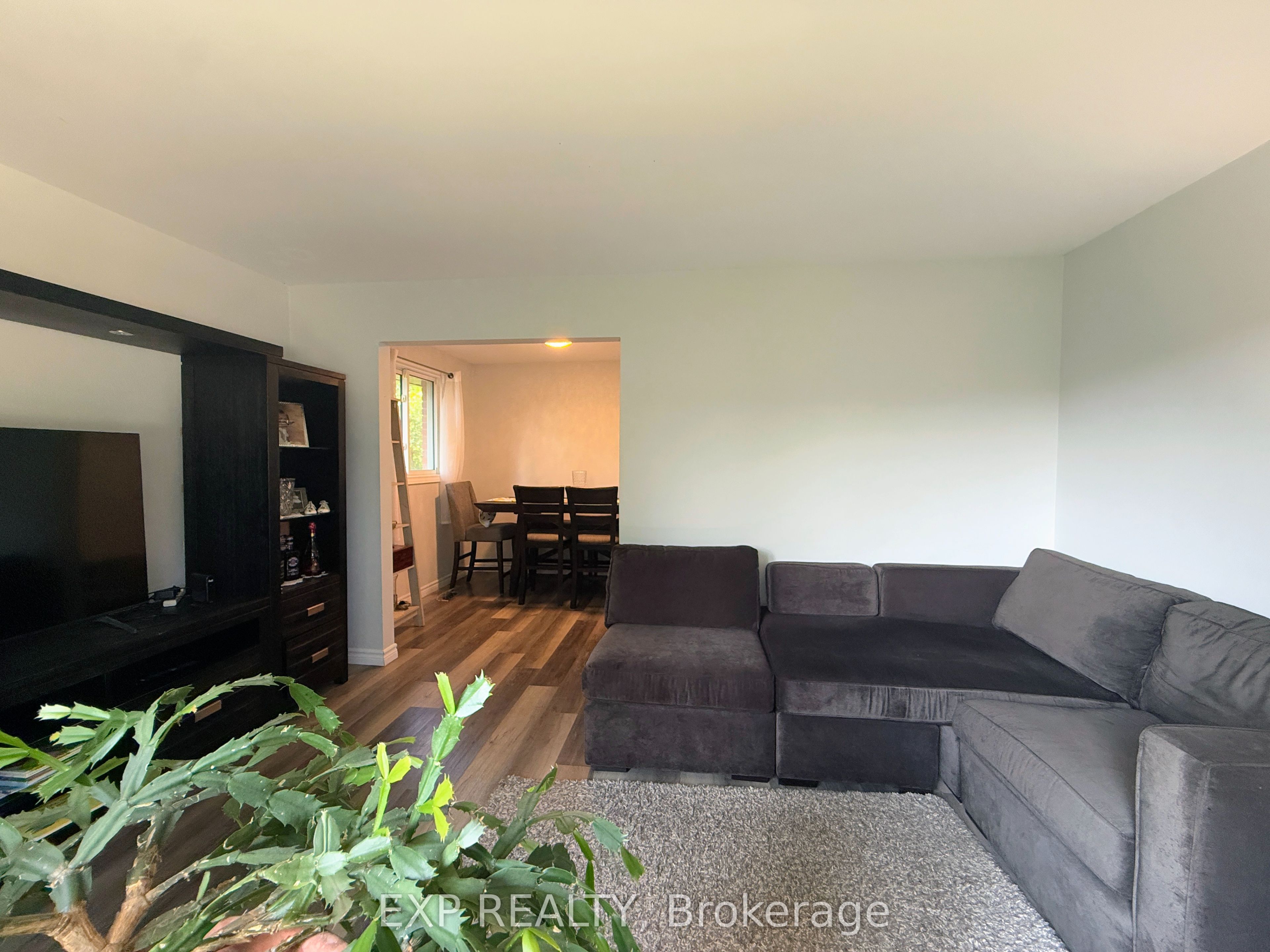 82 Lacey Crescent Property Photo 8