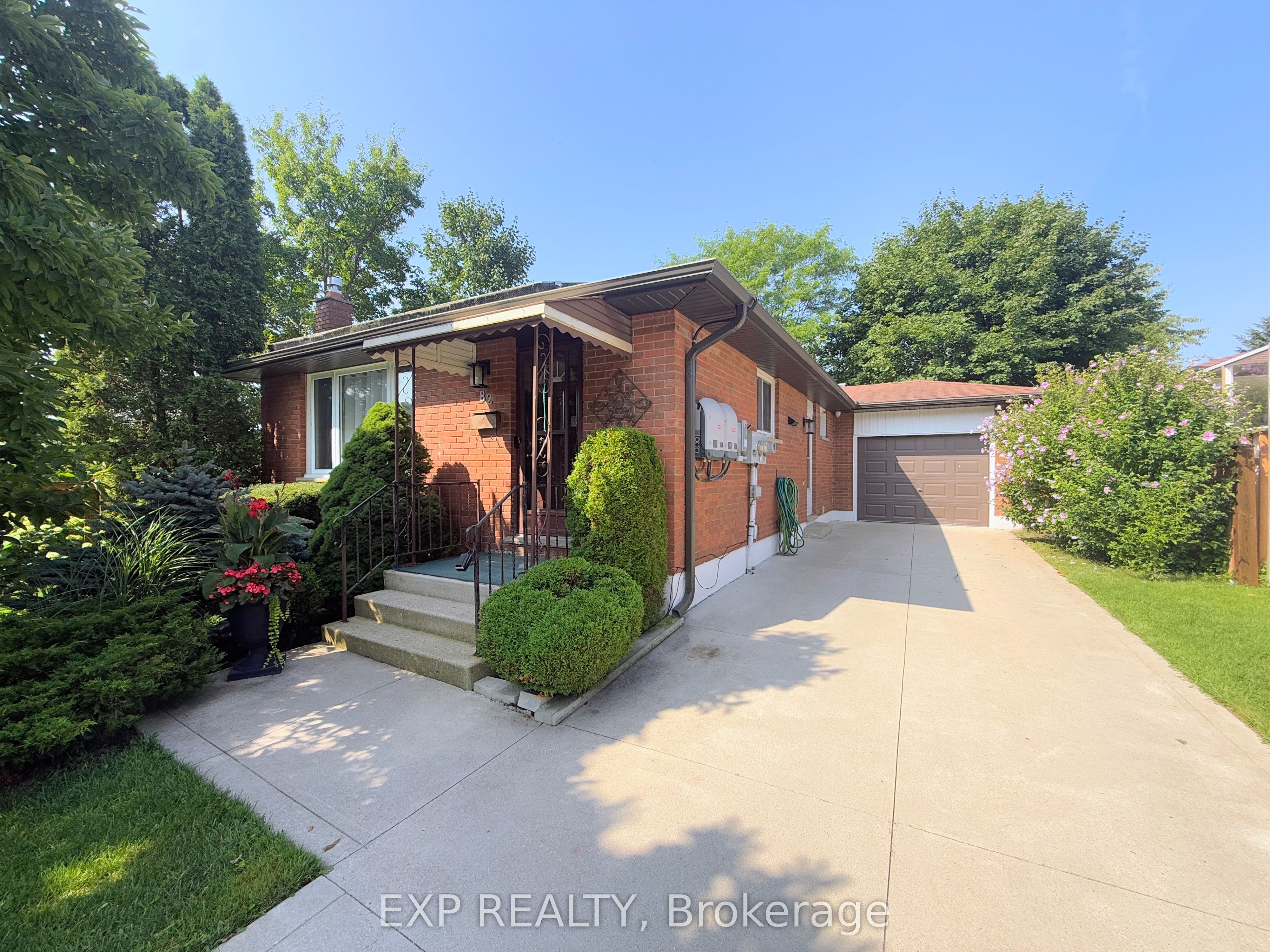 82 Lacey Crescent Property Photo 30