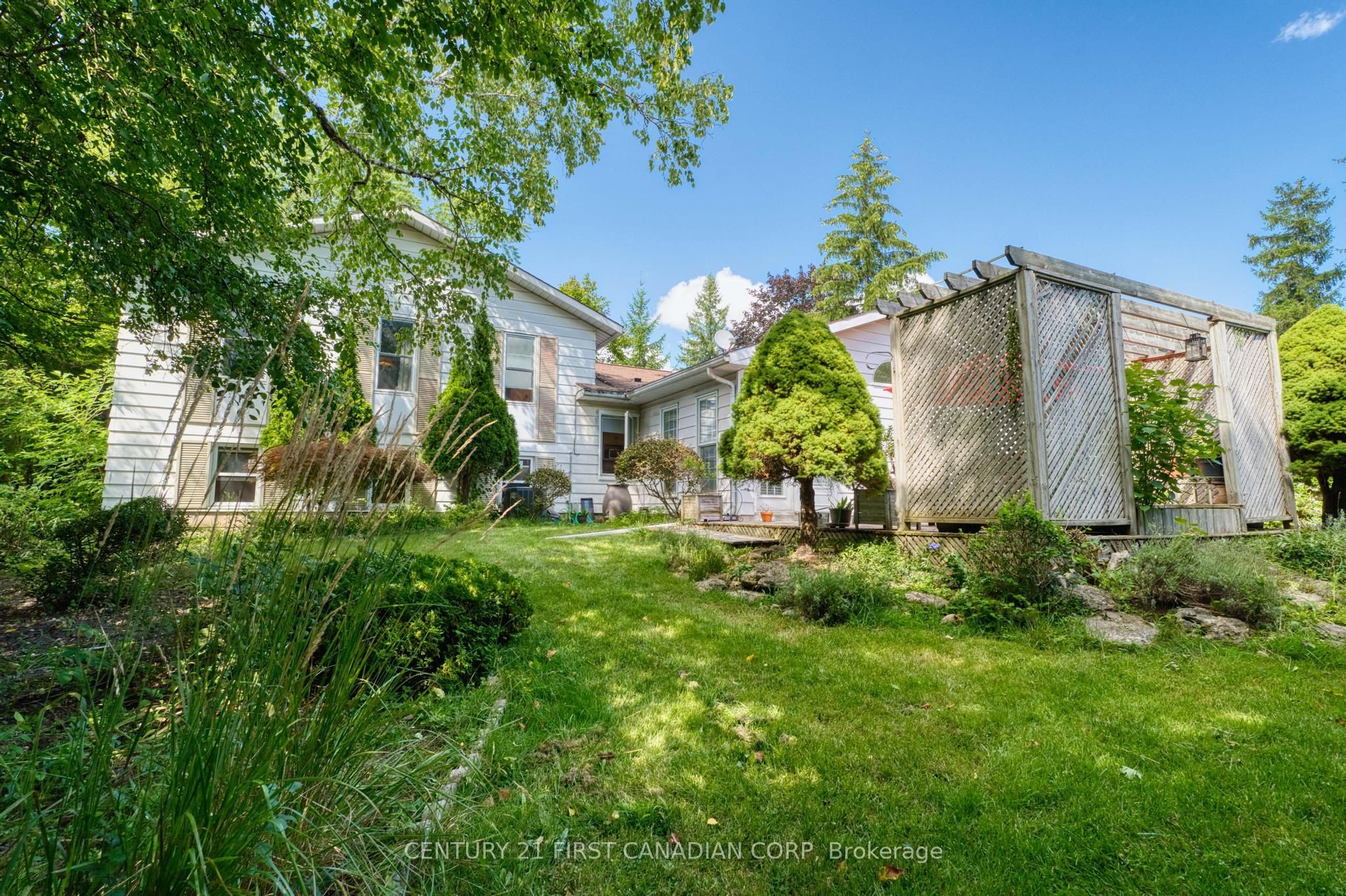 501 Commissioners Road E Property Photo 40