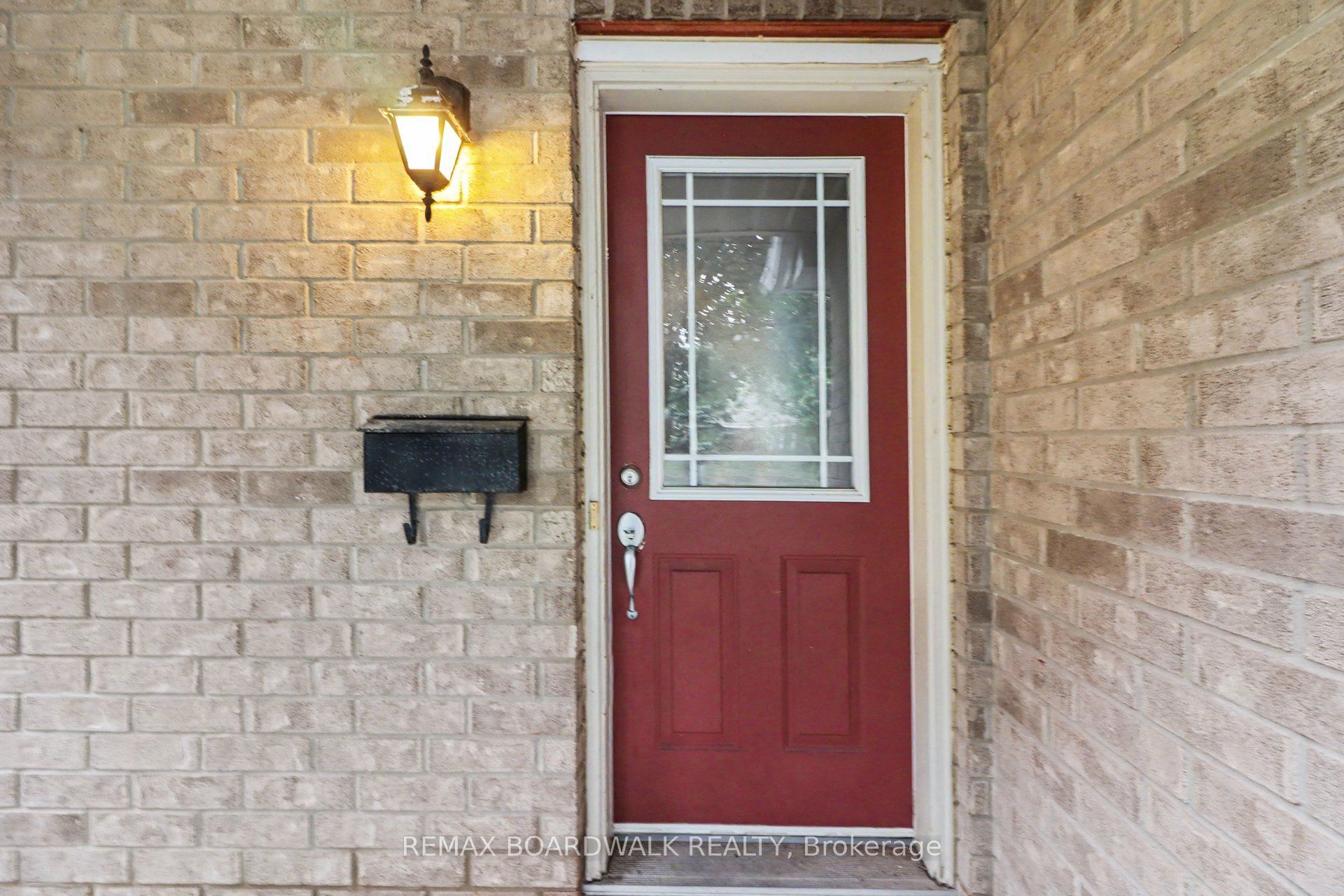 561 Aquaview Drive Property Photo 4