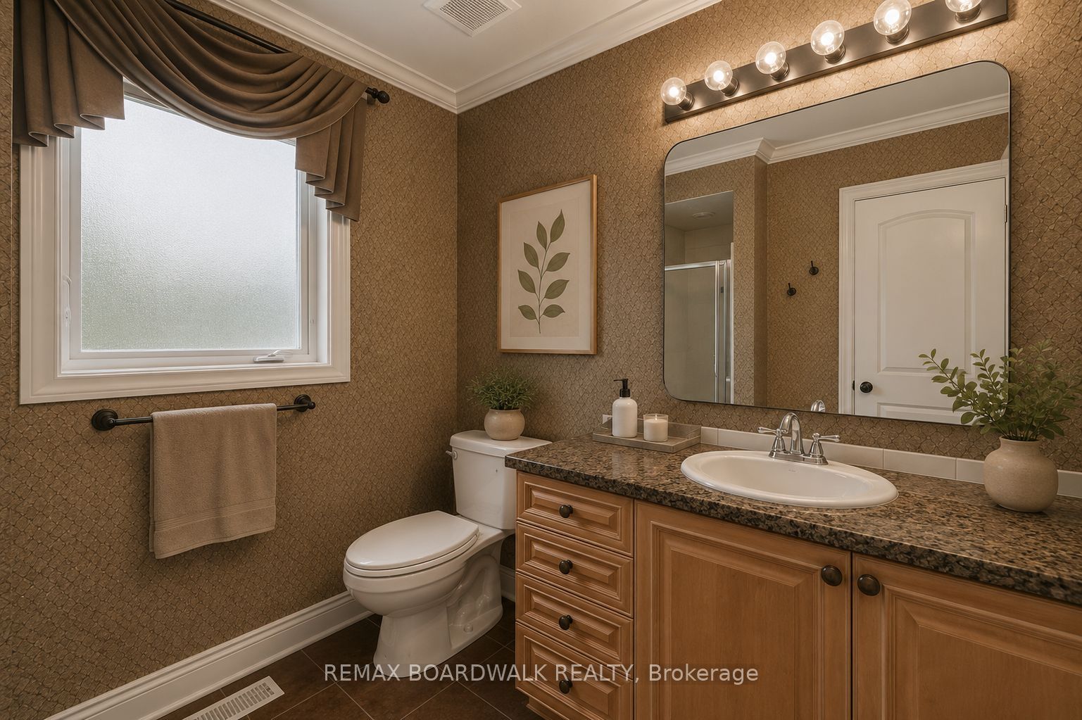 561 Aquaview Drive Property Photo 25
