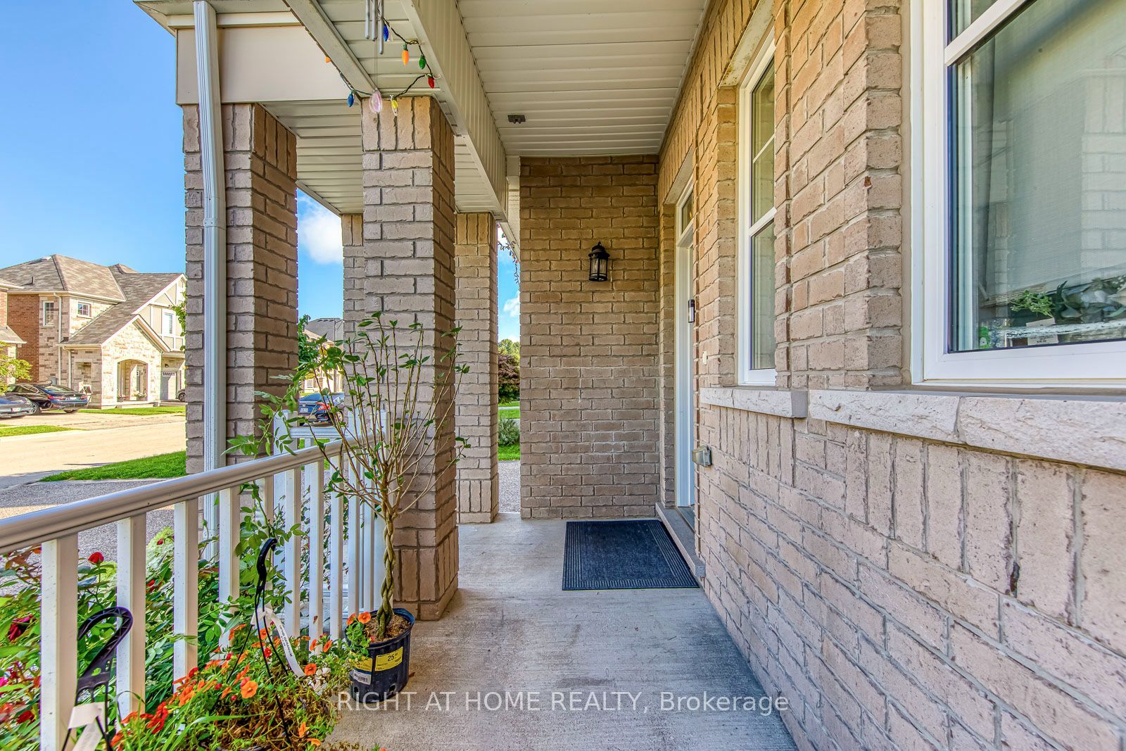 40 Stillwater Crescent Property Photo 3
