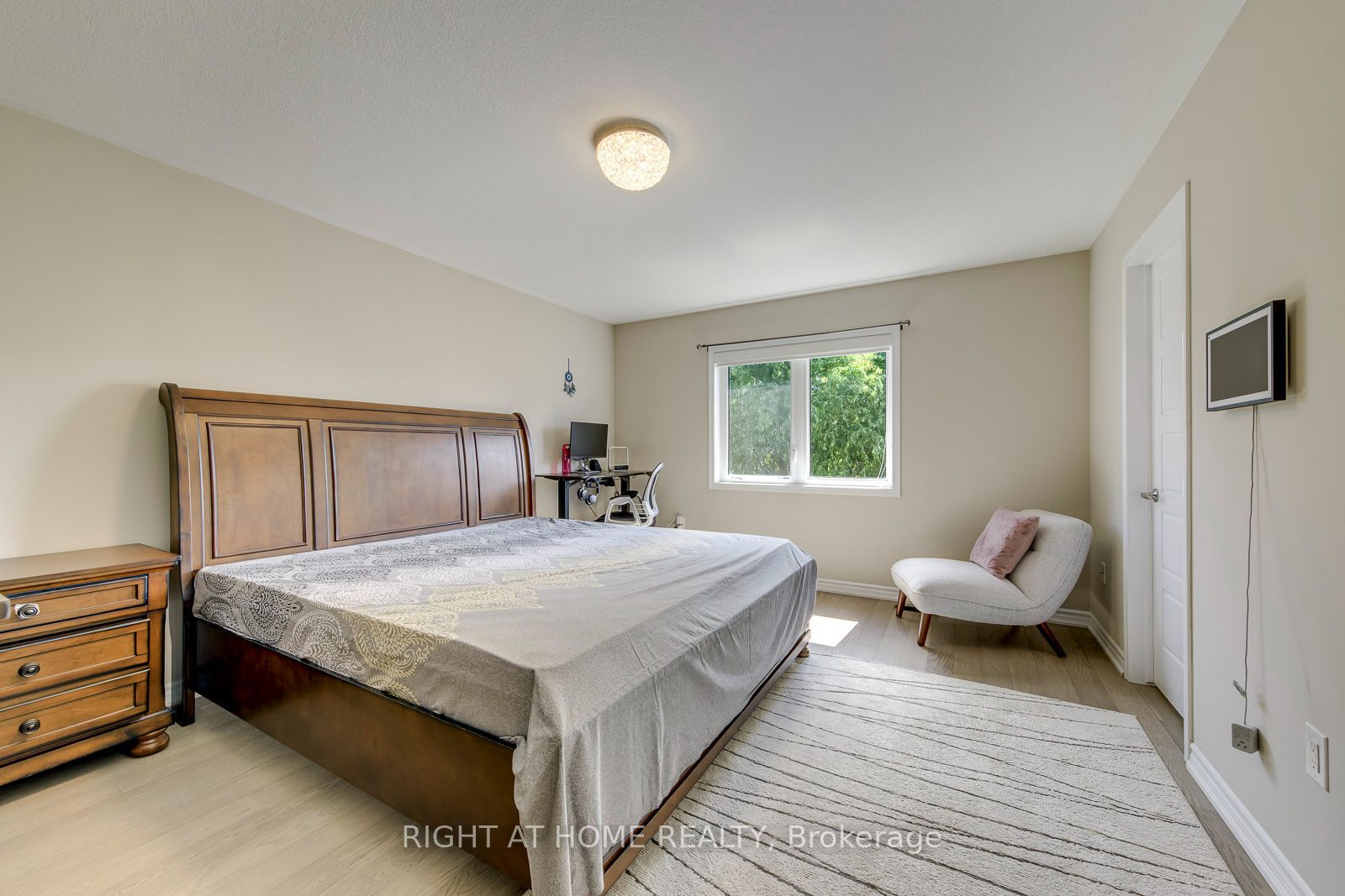 40 Stillwater Crescent Property Photo 18
