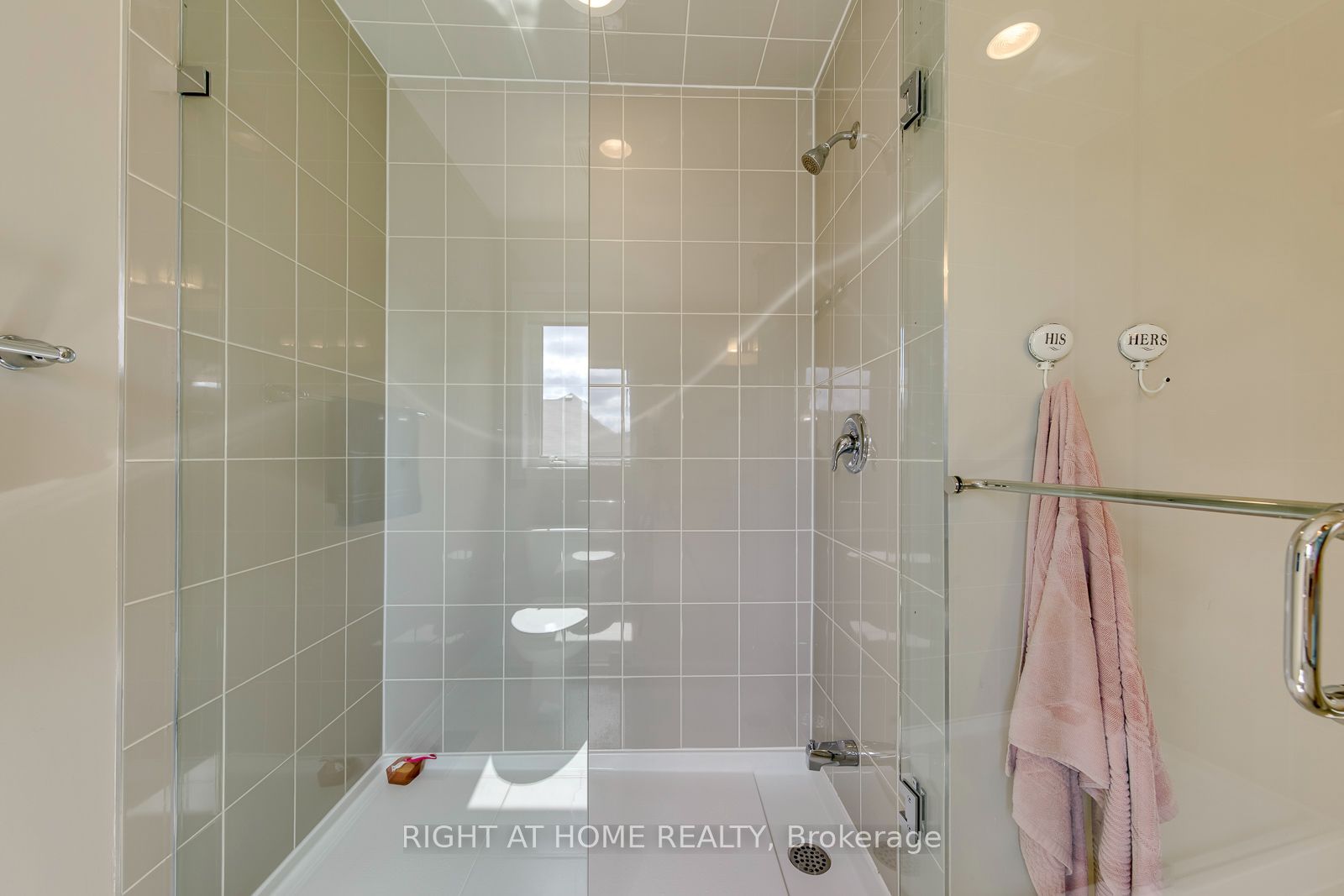 40 Stillwater Crescent Property Photo 22