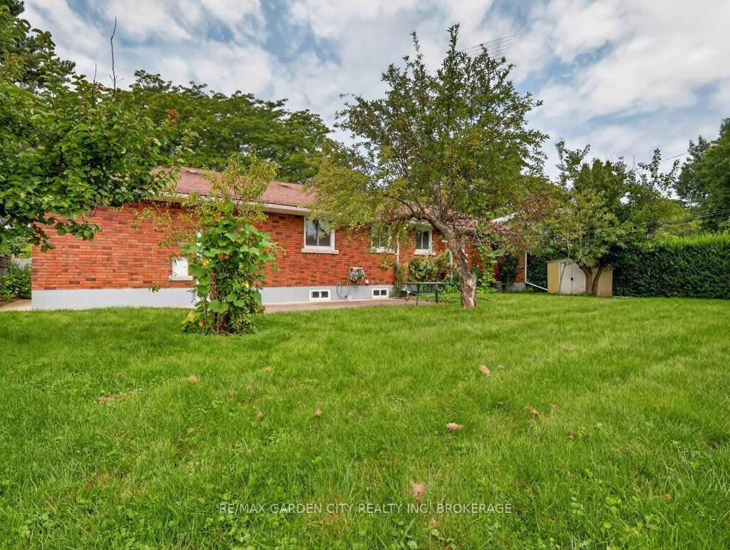 8 Champa Drive Property Photo 6