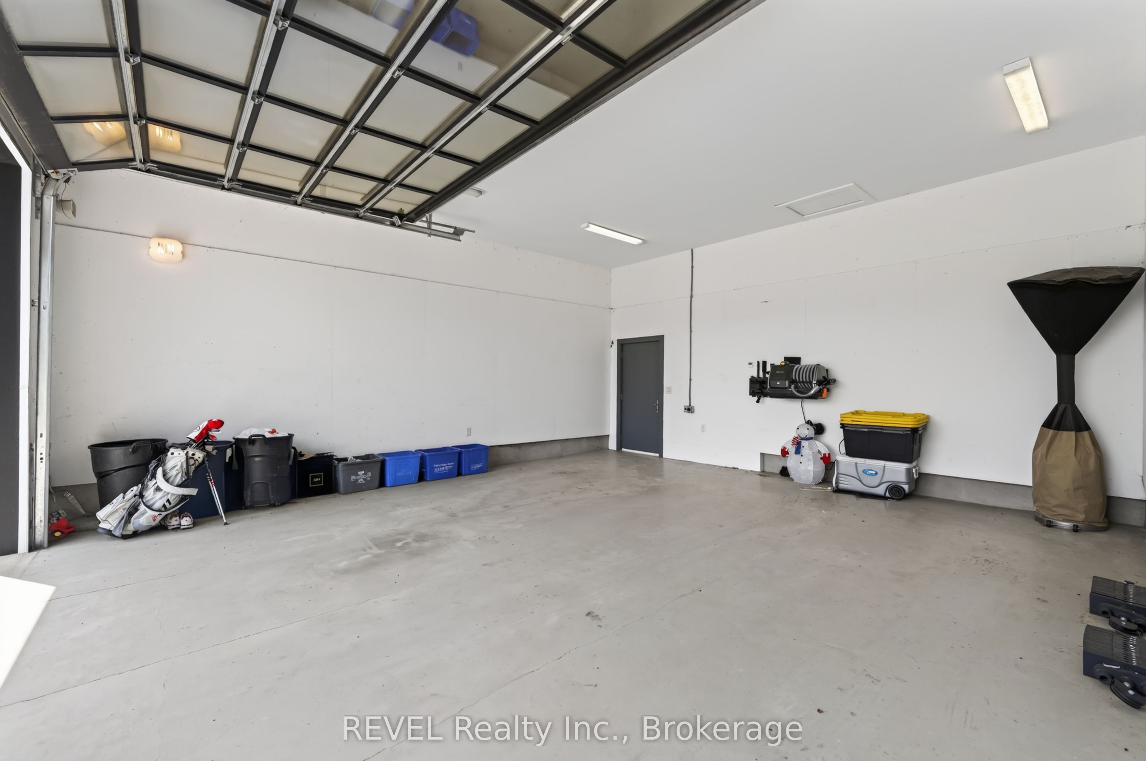 4 Firelane 4b Property Photo 36