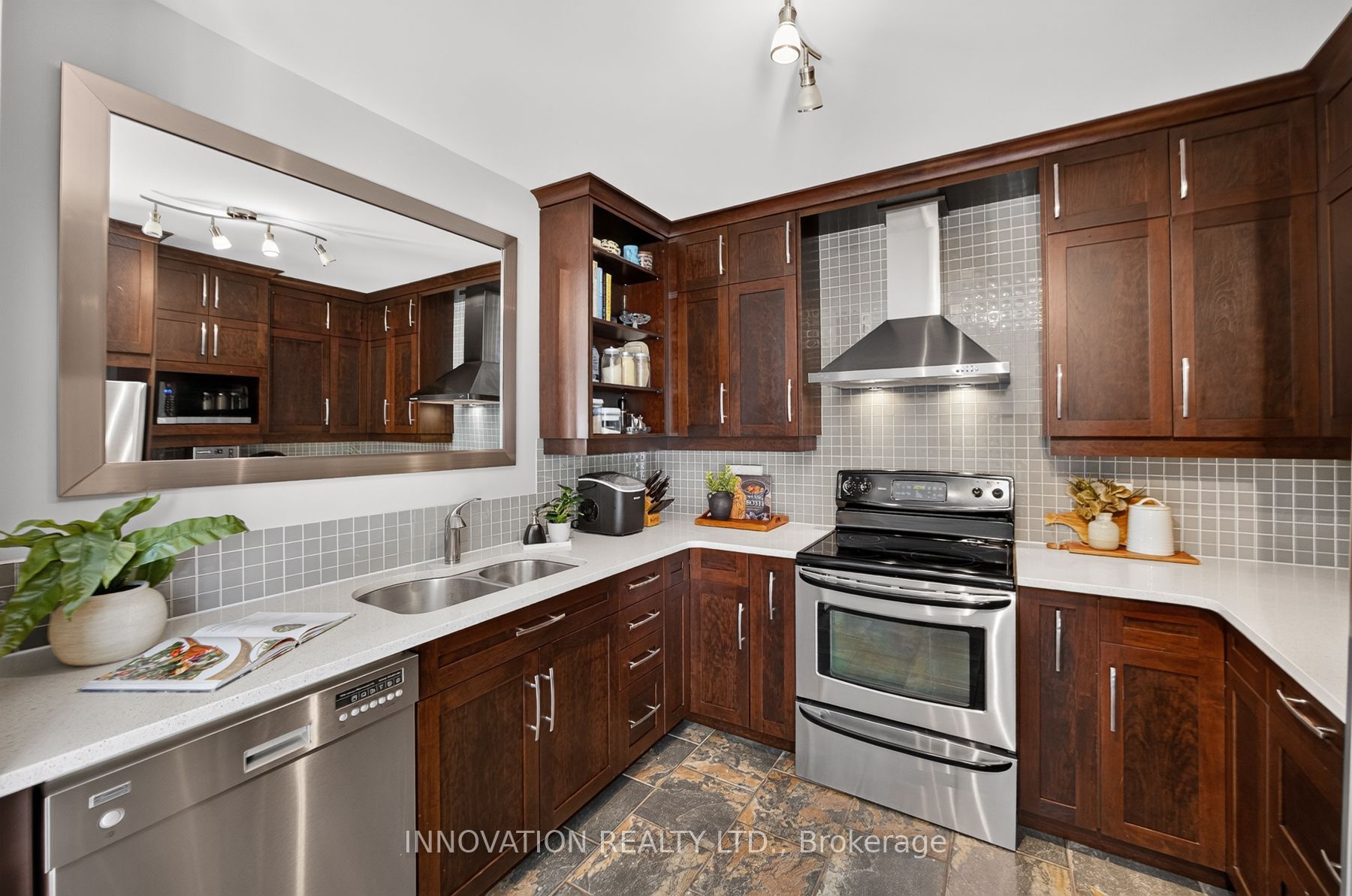 192 Clearview Avenue Property Photo 25