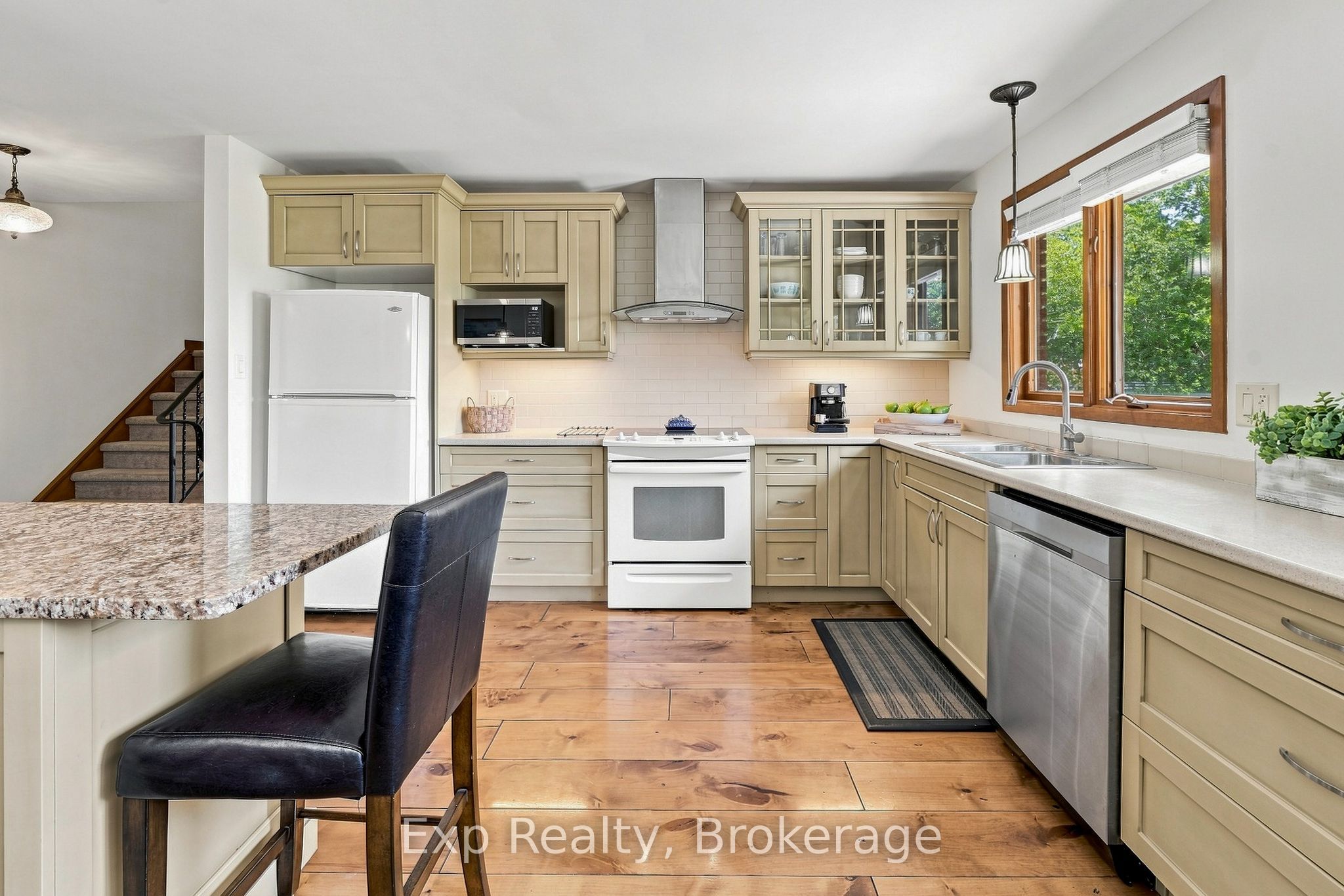 36 Kensington Crescent Property Photo 7