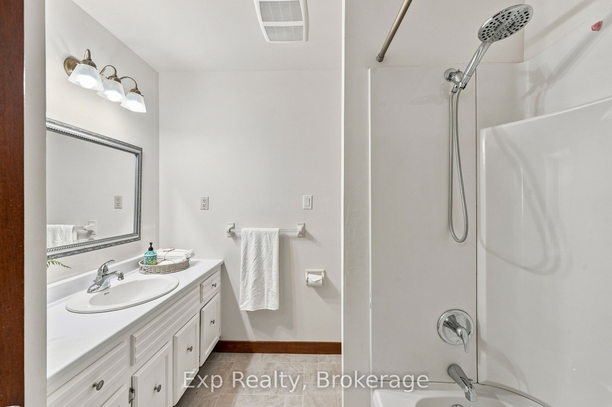 36 Kensington Crescent Property Photo 17