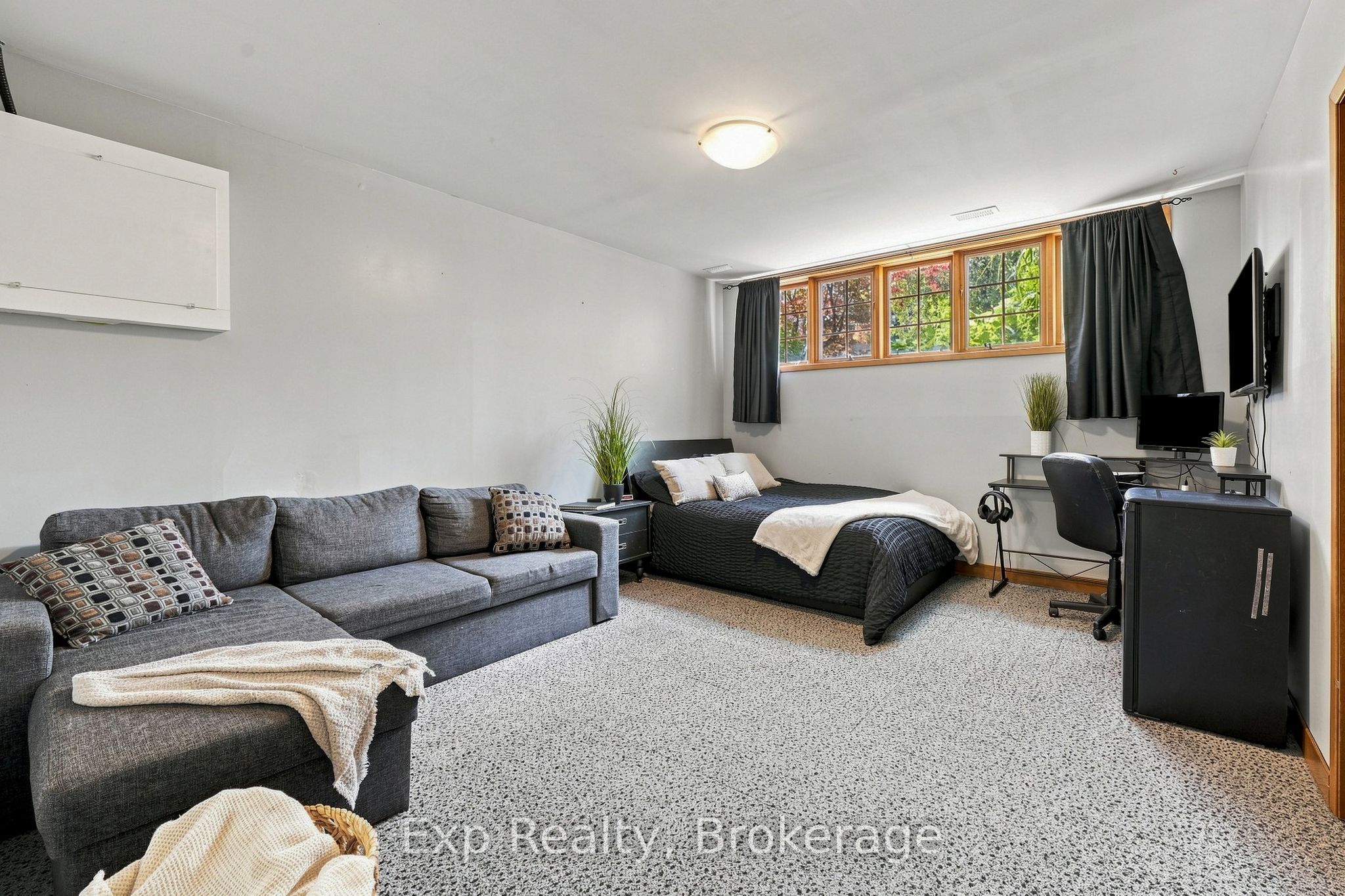 36 Kensington Crescent Property Photo 26