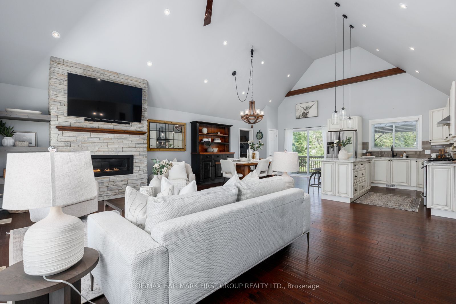 20 Lagoon Drive Property Photo 10