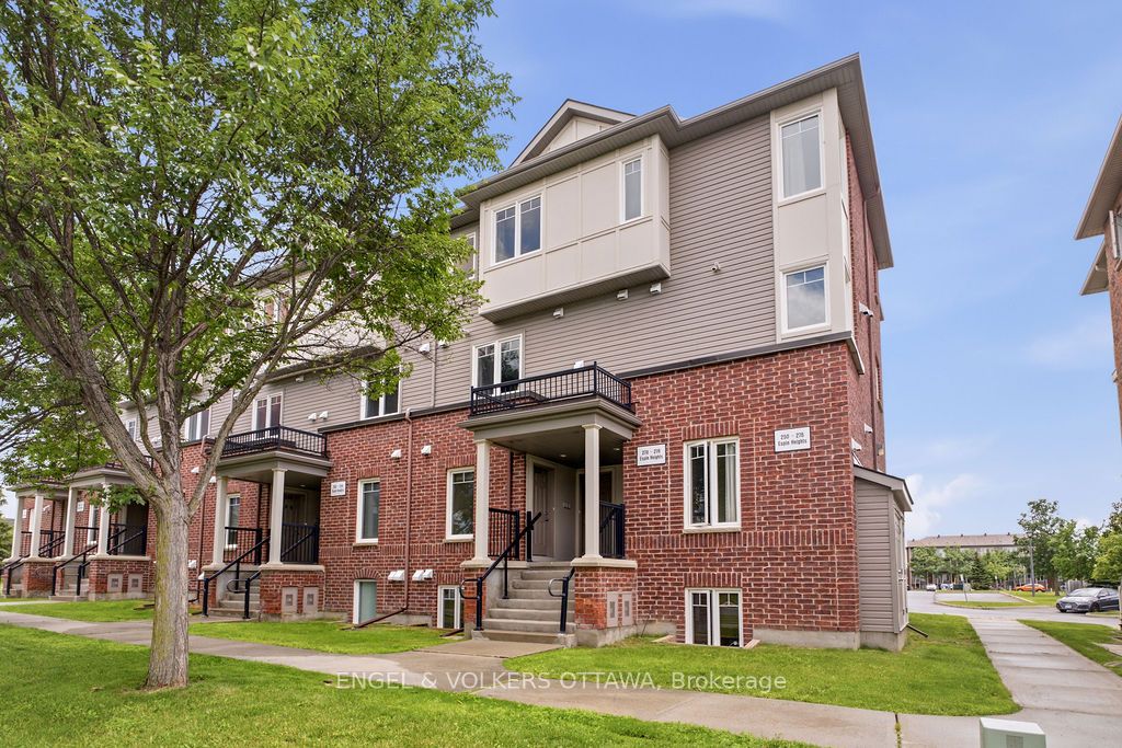 270 Espin Heights Property Photo 2