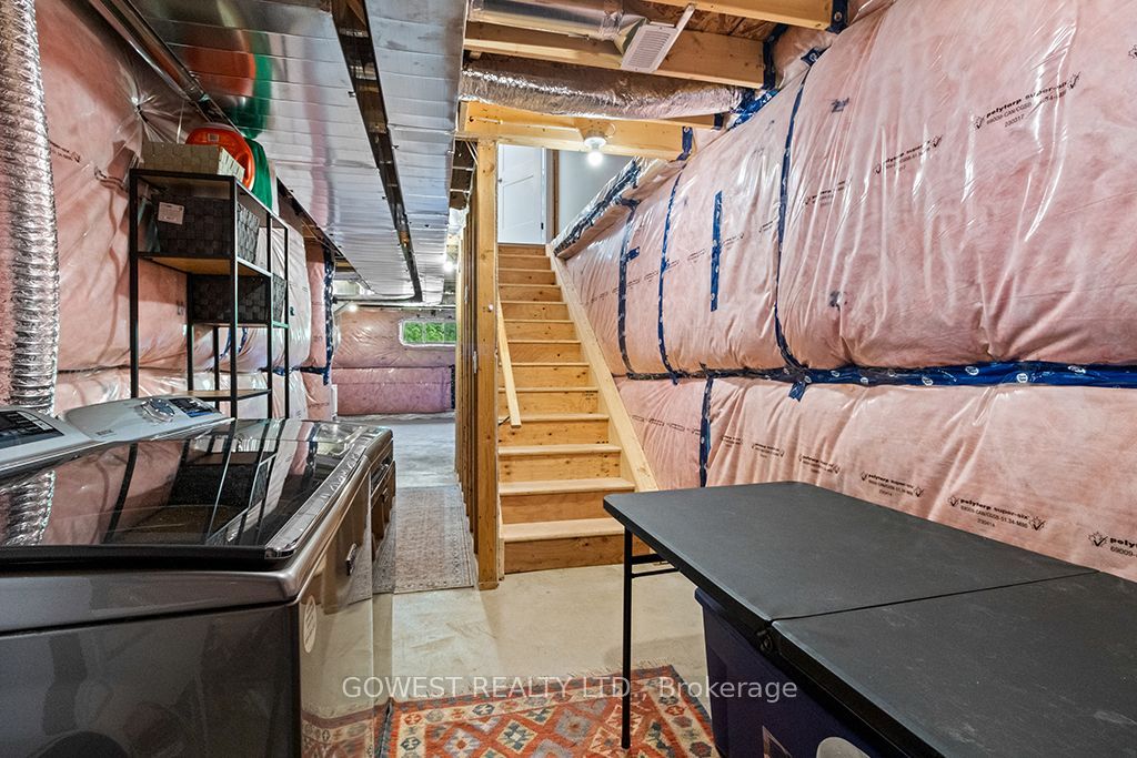 128 Mullin Street Property Photo 40