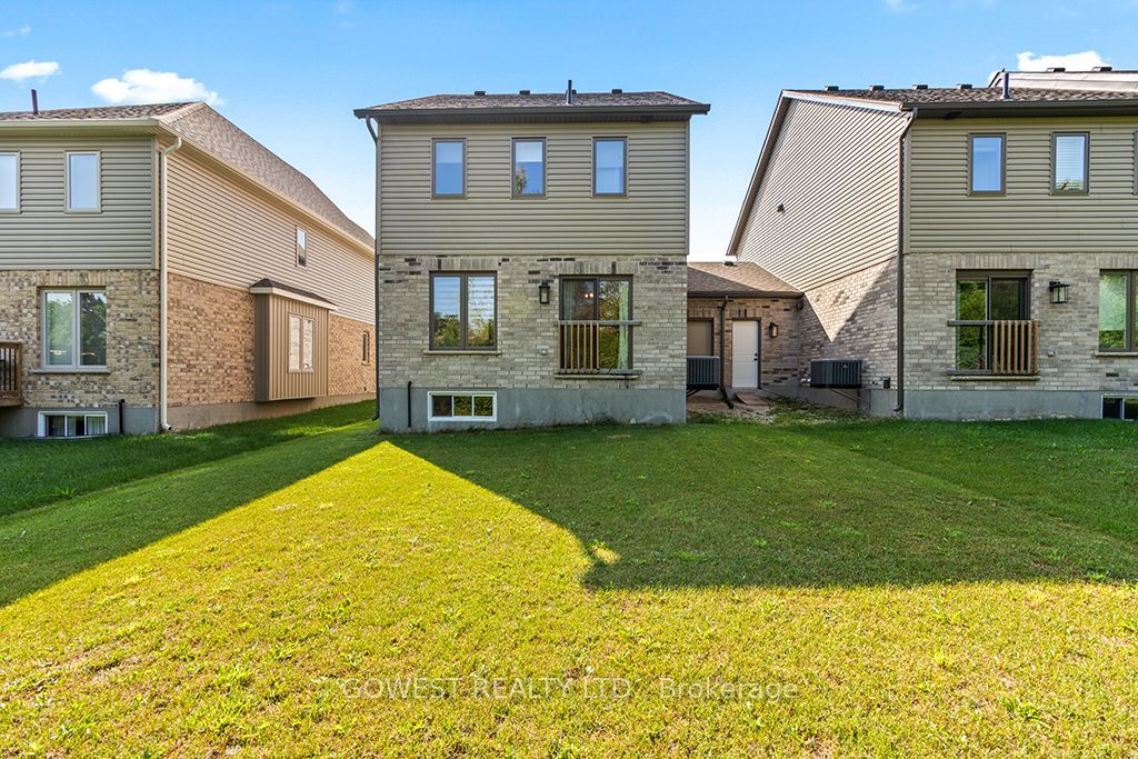 128 Mullin Street Property Photo 42