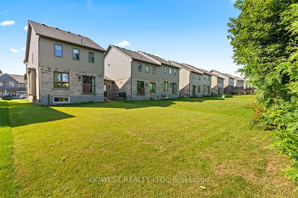 128 Mullin Street Property Photo 45