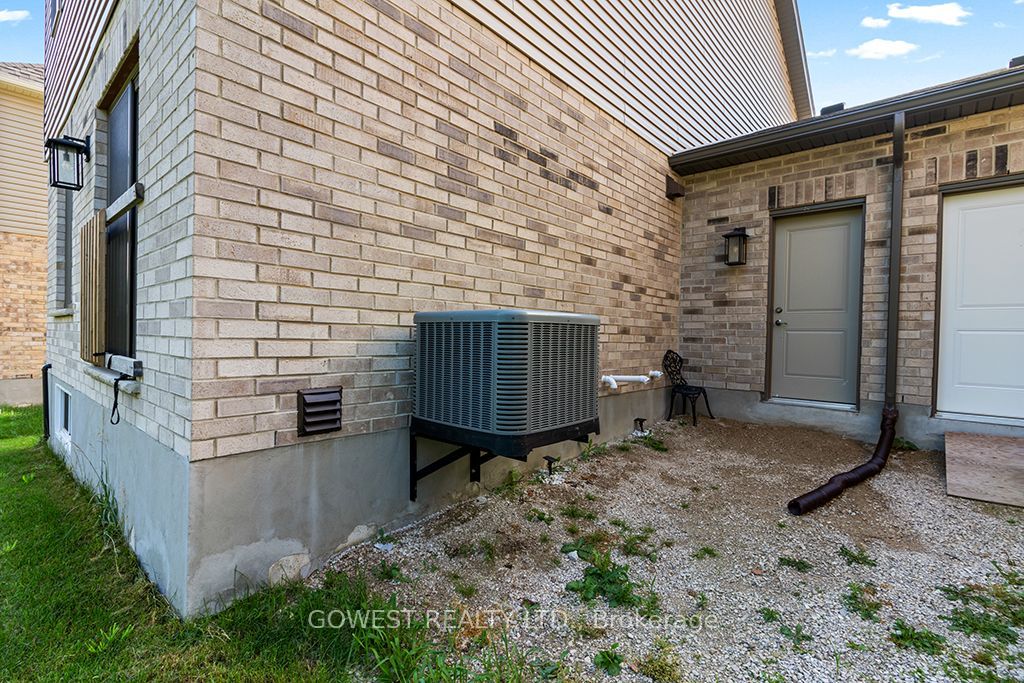 128 Mullin Street Property Photo 46
