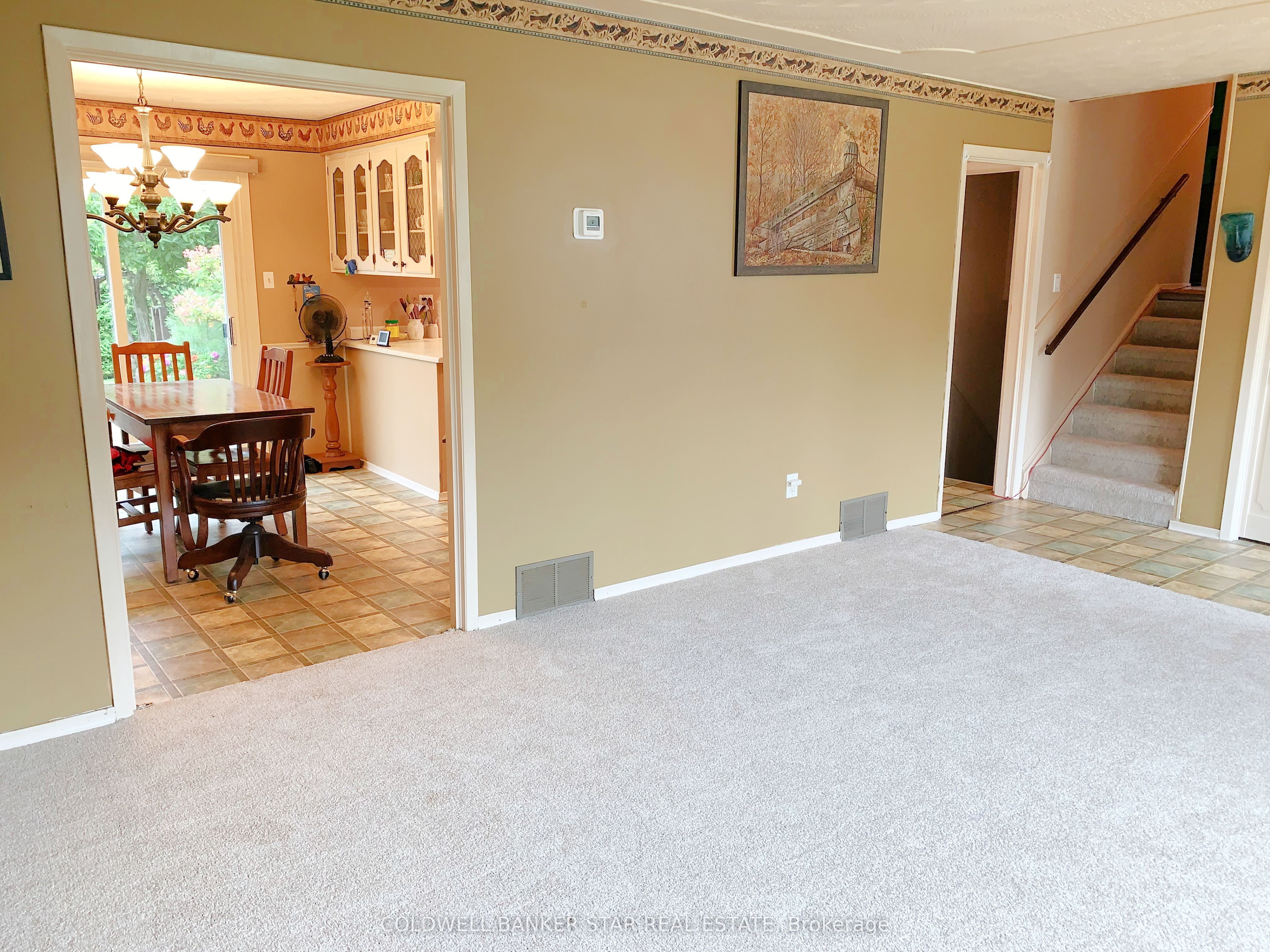 9 Lakeview Circle Property Photo 7