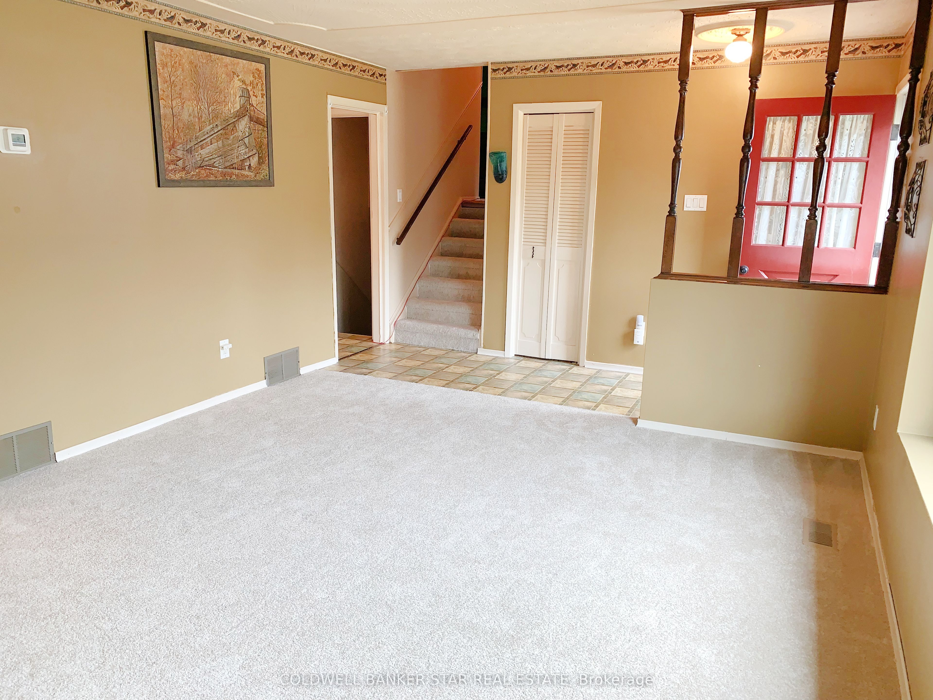 9 Lakeview Circle Property Photo 8