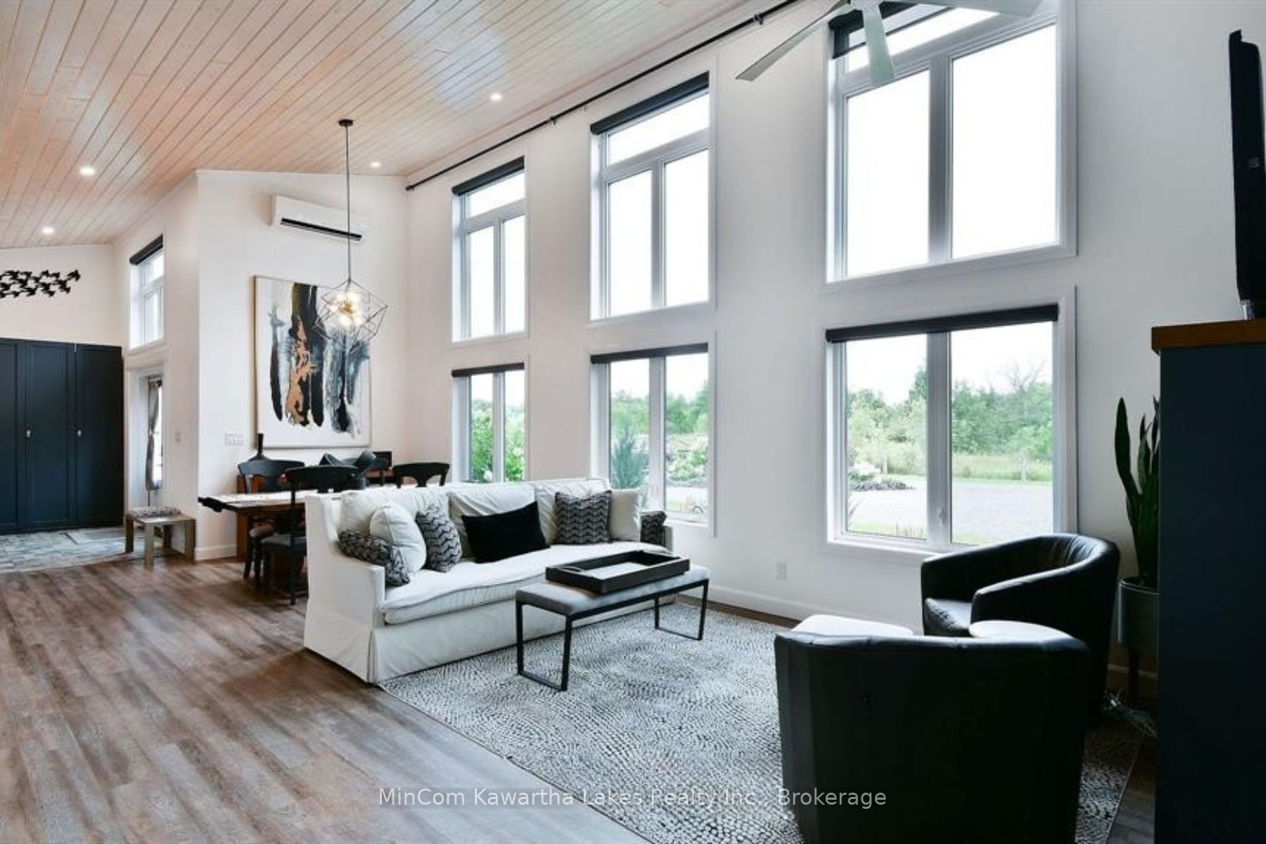 9 Hunts Line Road Property Photo 12