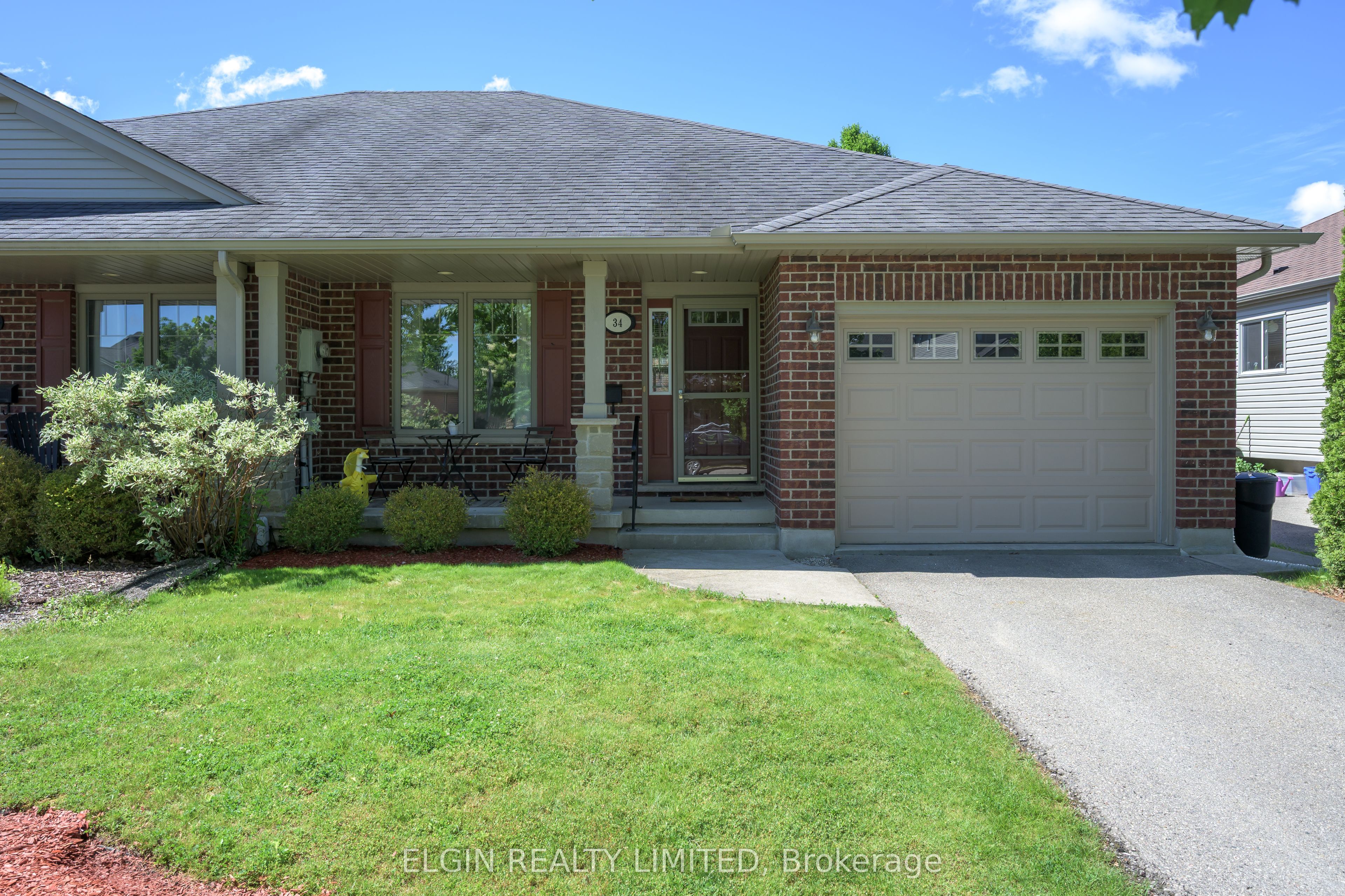 34 Pear Tree Avenue Property Photo 2