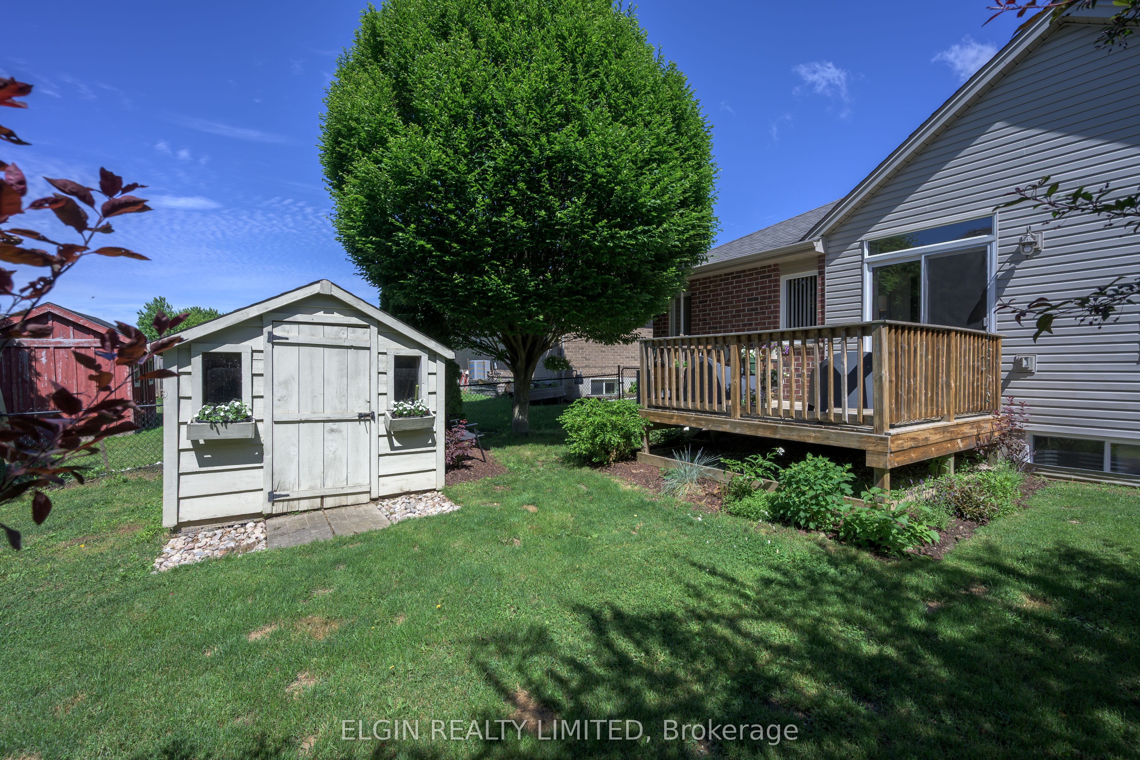 34 Pear Tree Avenue Property Photo 6