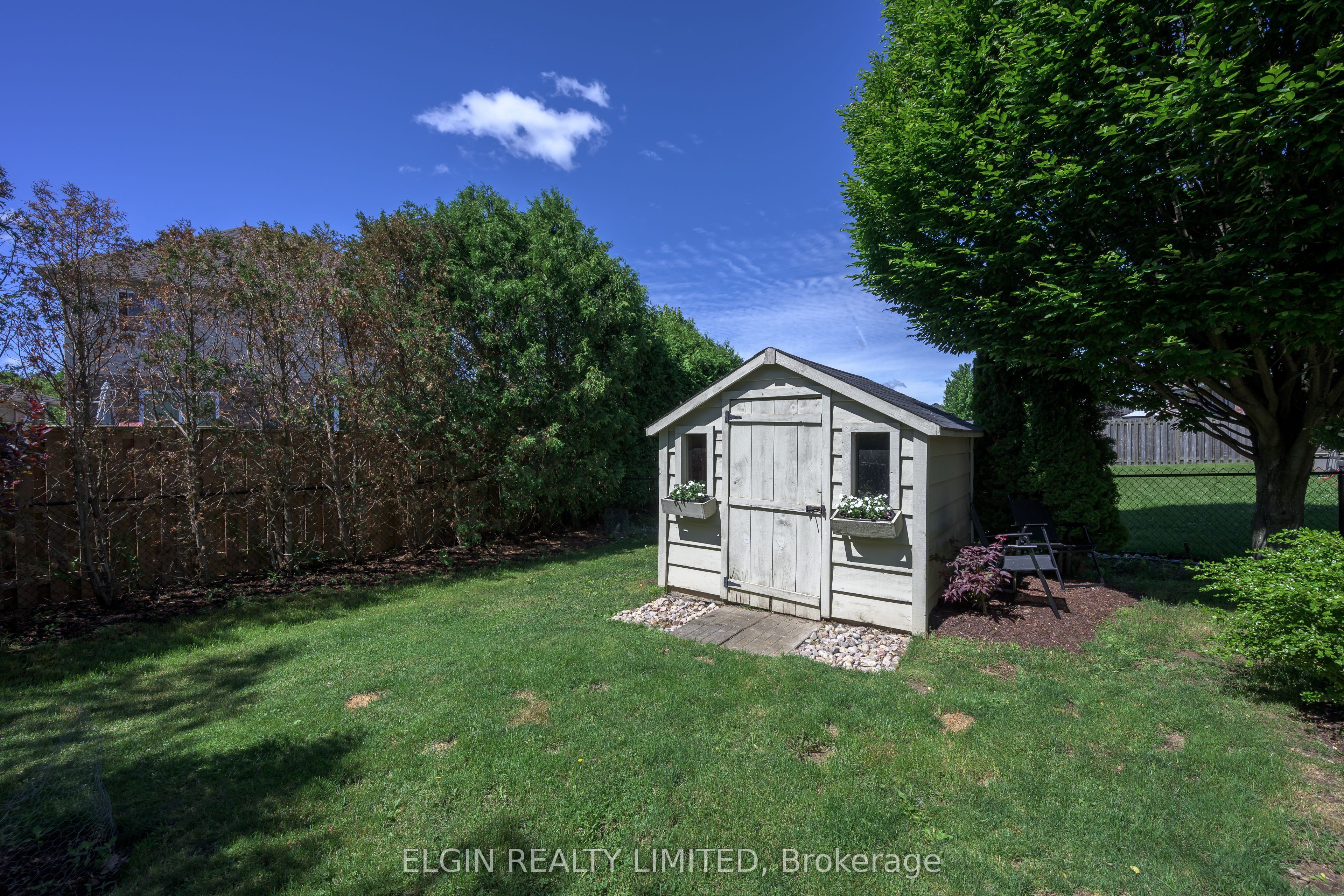 34 Pear Tree Avenue Property Photo 7
