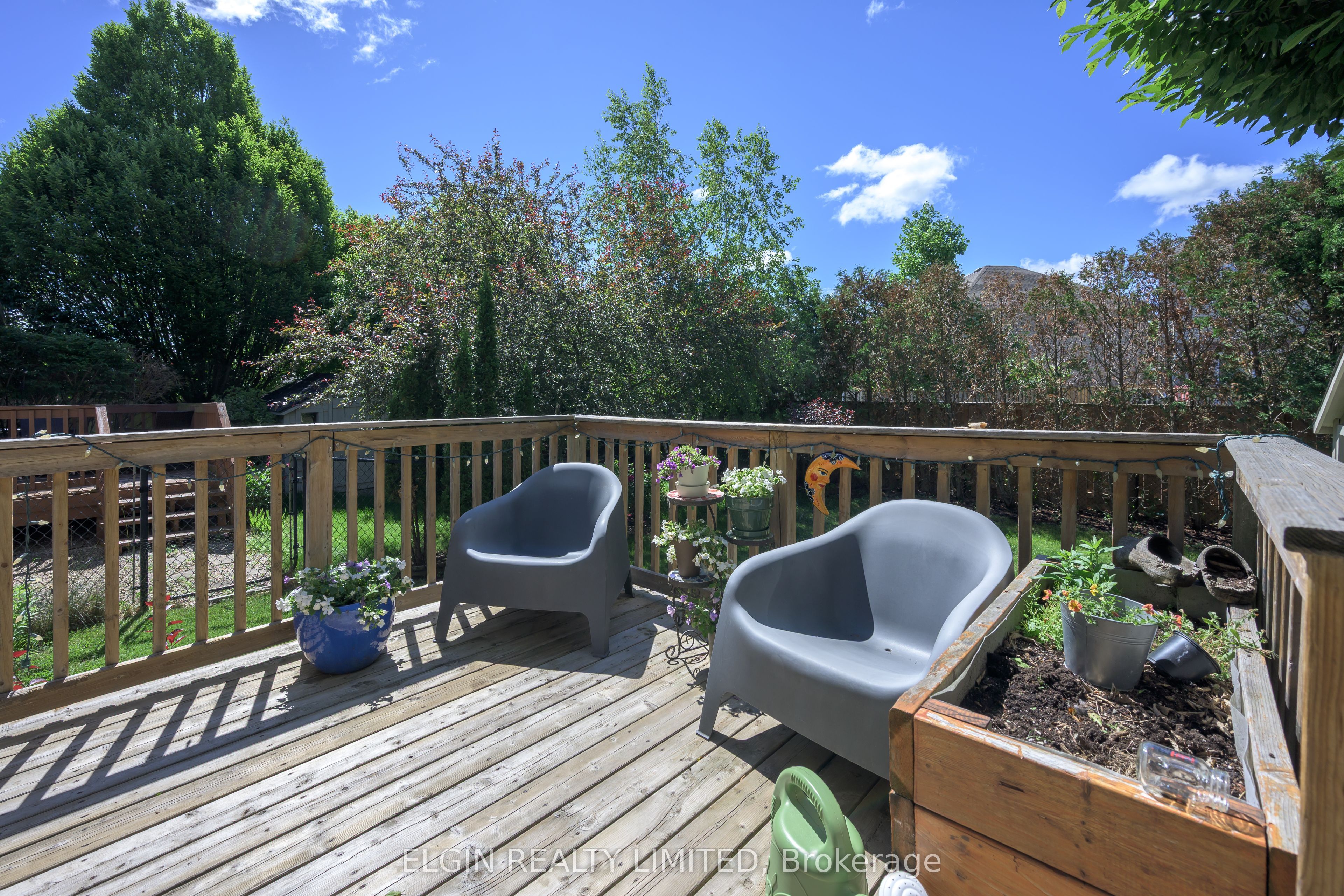 34 Pear Tree Avenue Property Photo 8