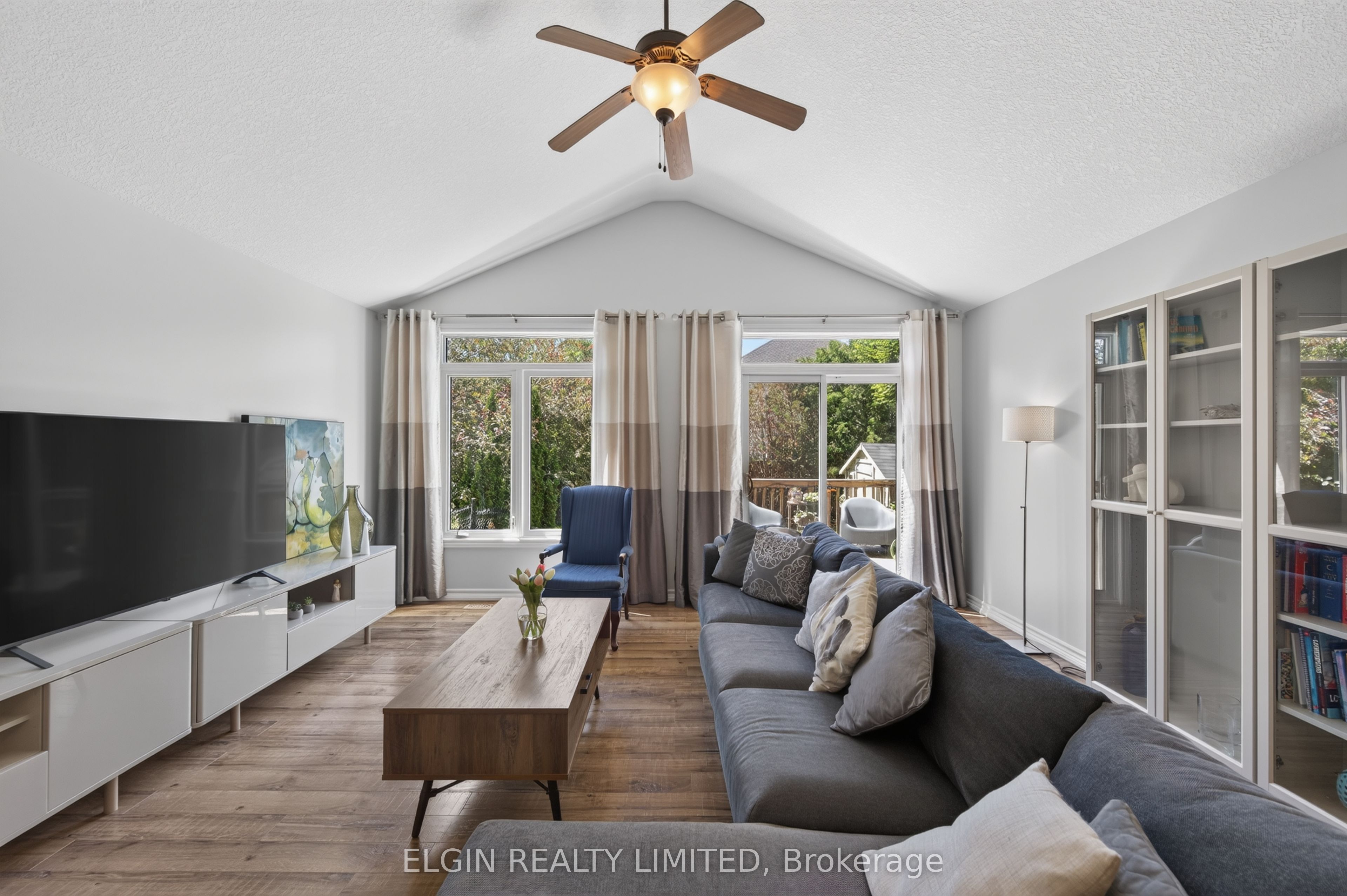 34 Pear Tree Avenue Property Photo 15