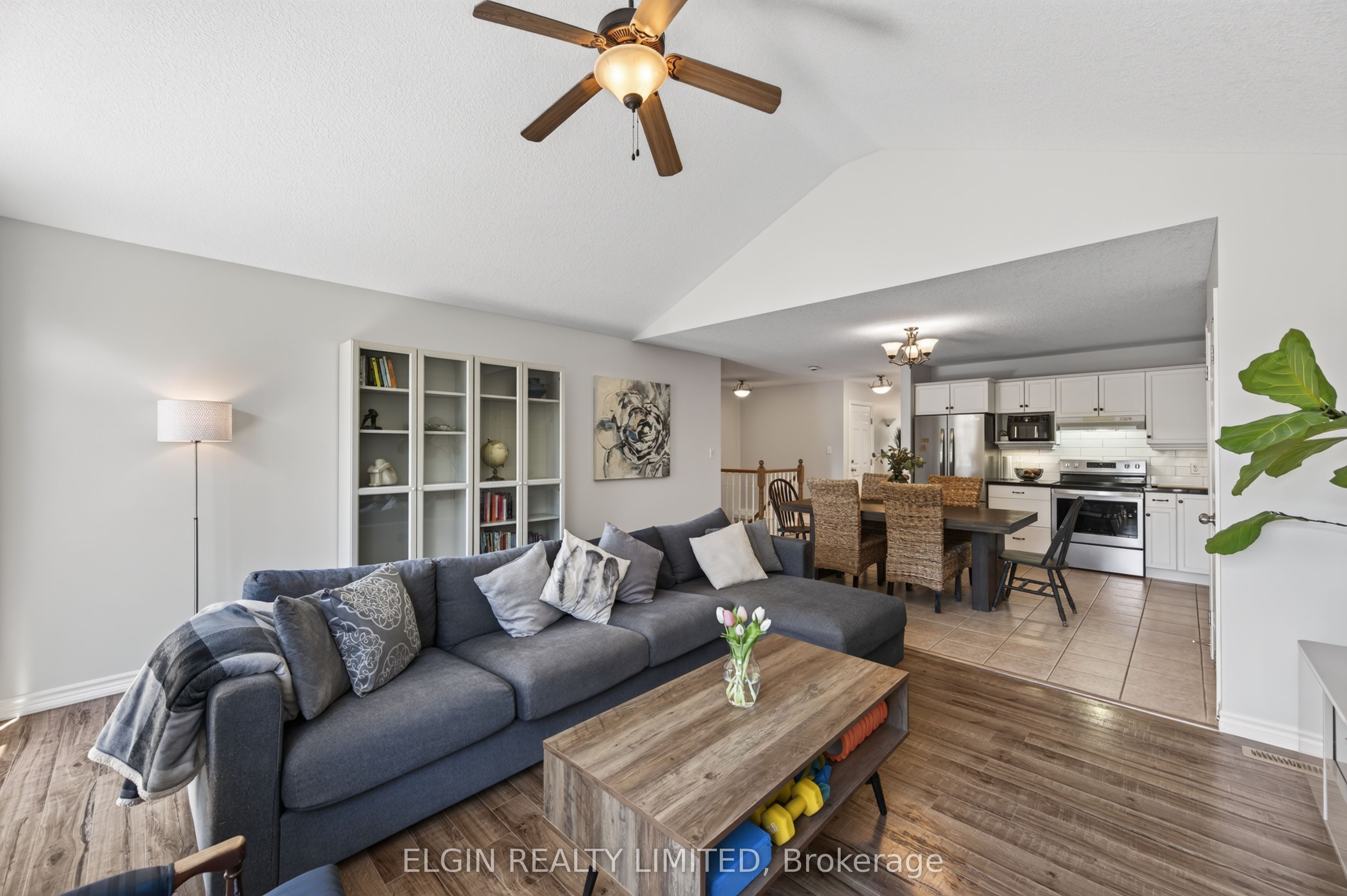 34 Pear Tree Avenue Property Photo 16