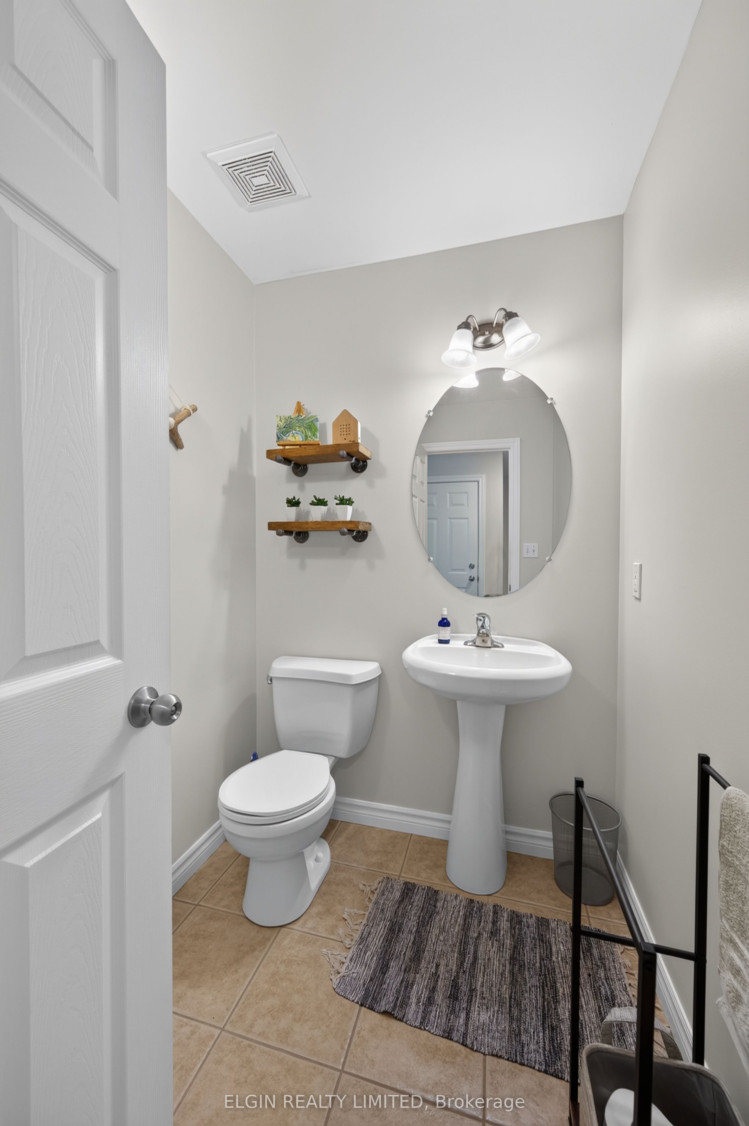 34 Pear Tree Avenue Property Photo 23
