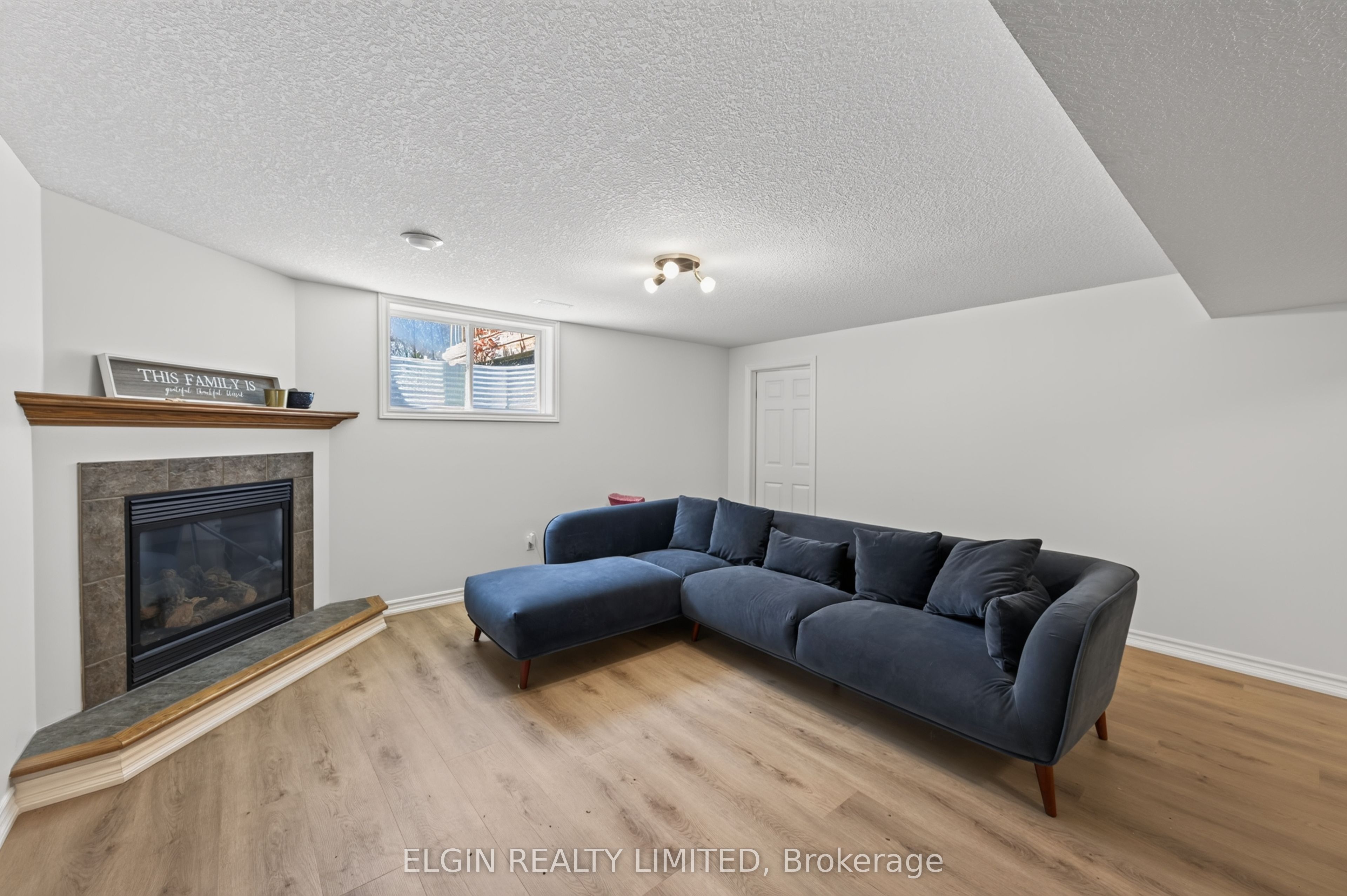 34 Pear Tree Avenue Property Photo 30