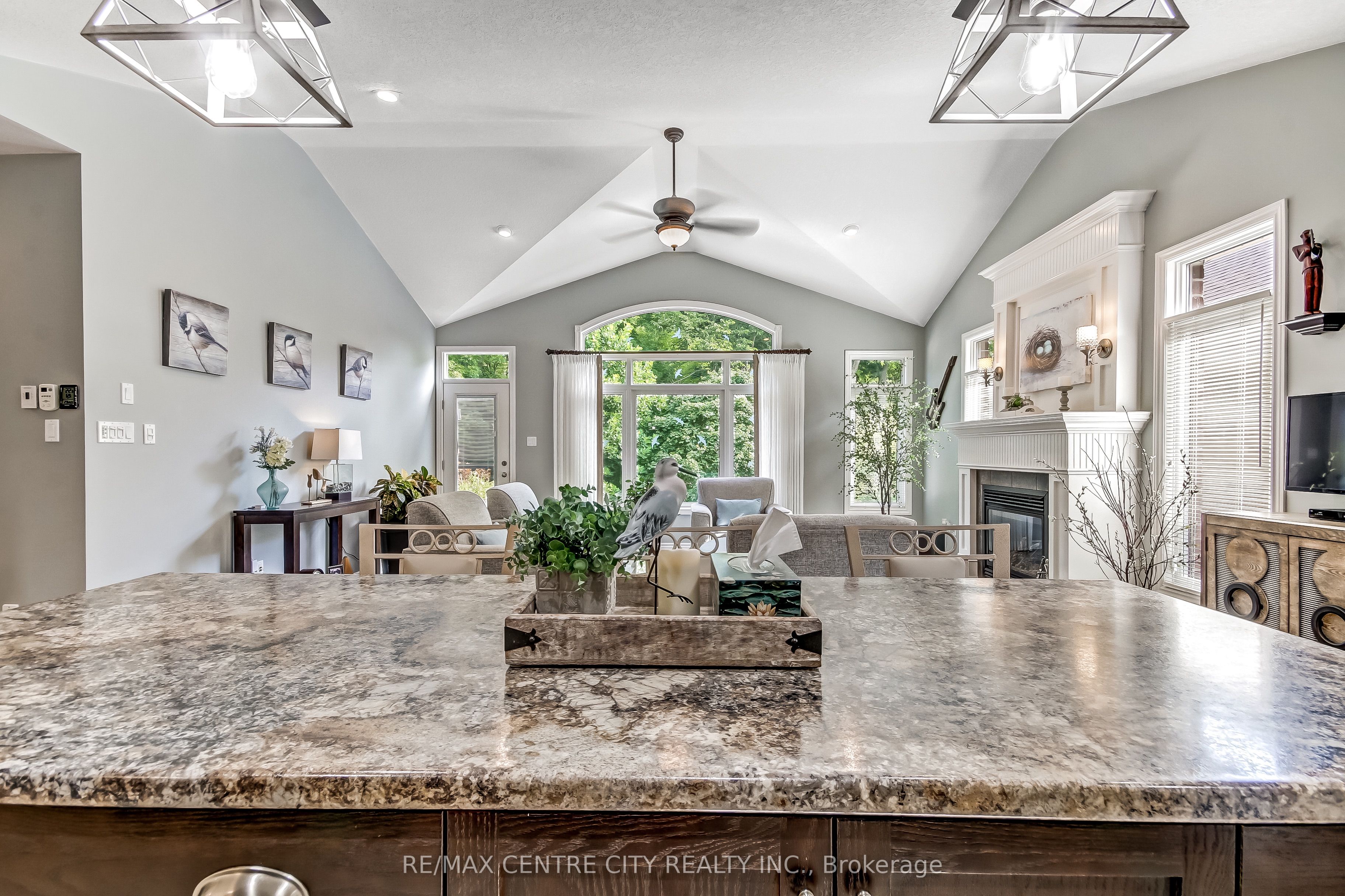 20 Ensley Place Property Photo 14