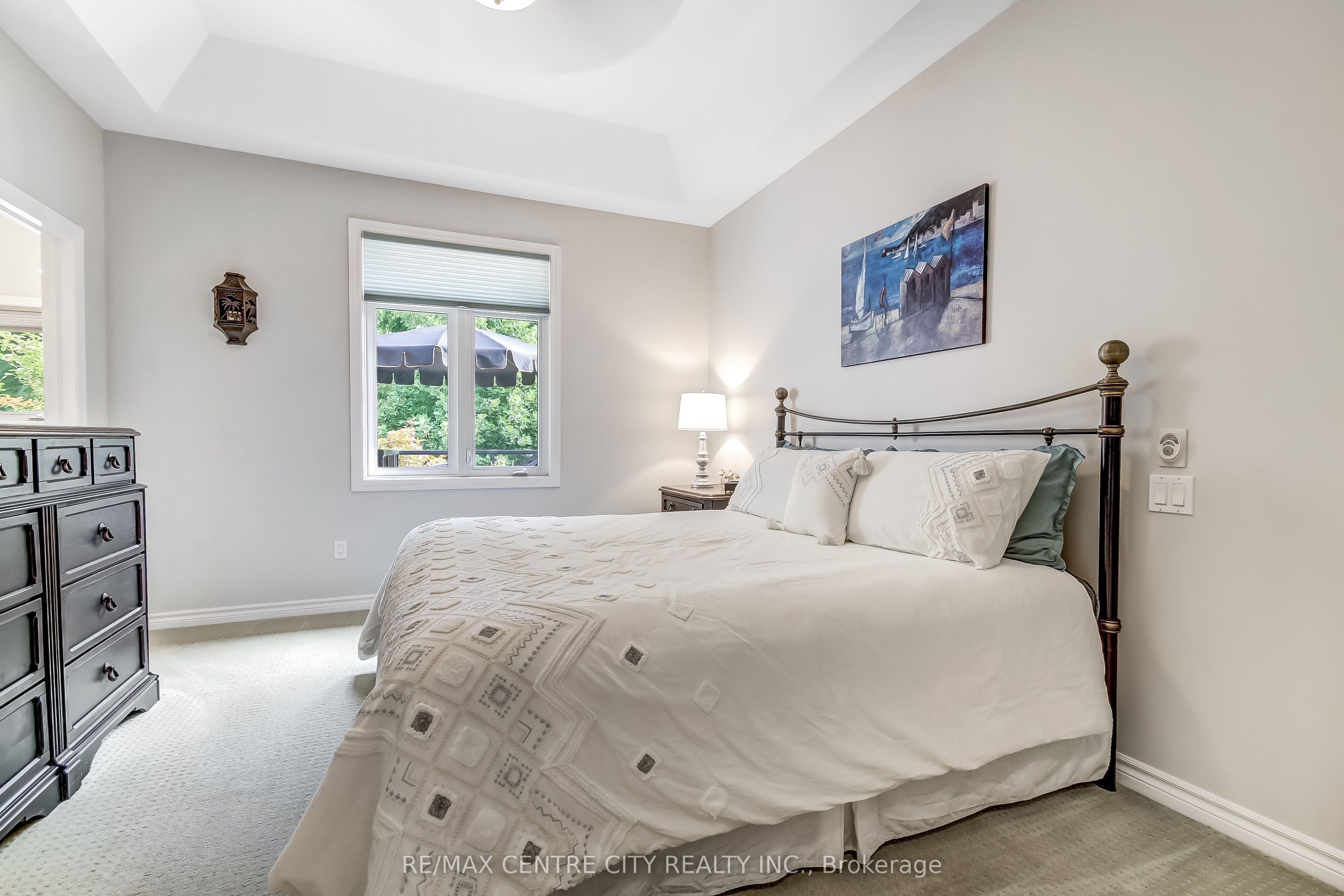 20 Ensley Place Property Photo 22