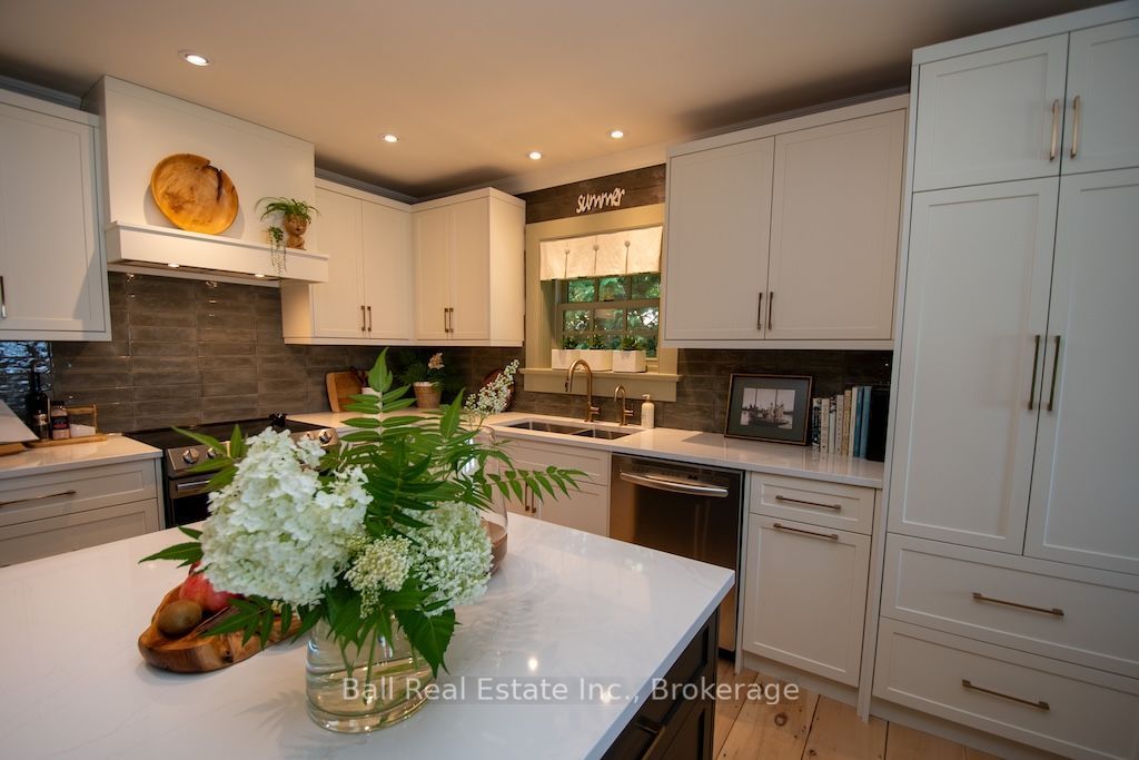 2933 Ayotte's Point Lane Property Photo 19