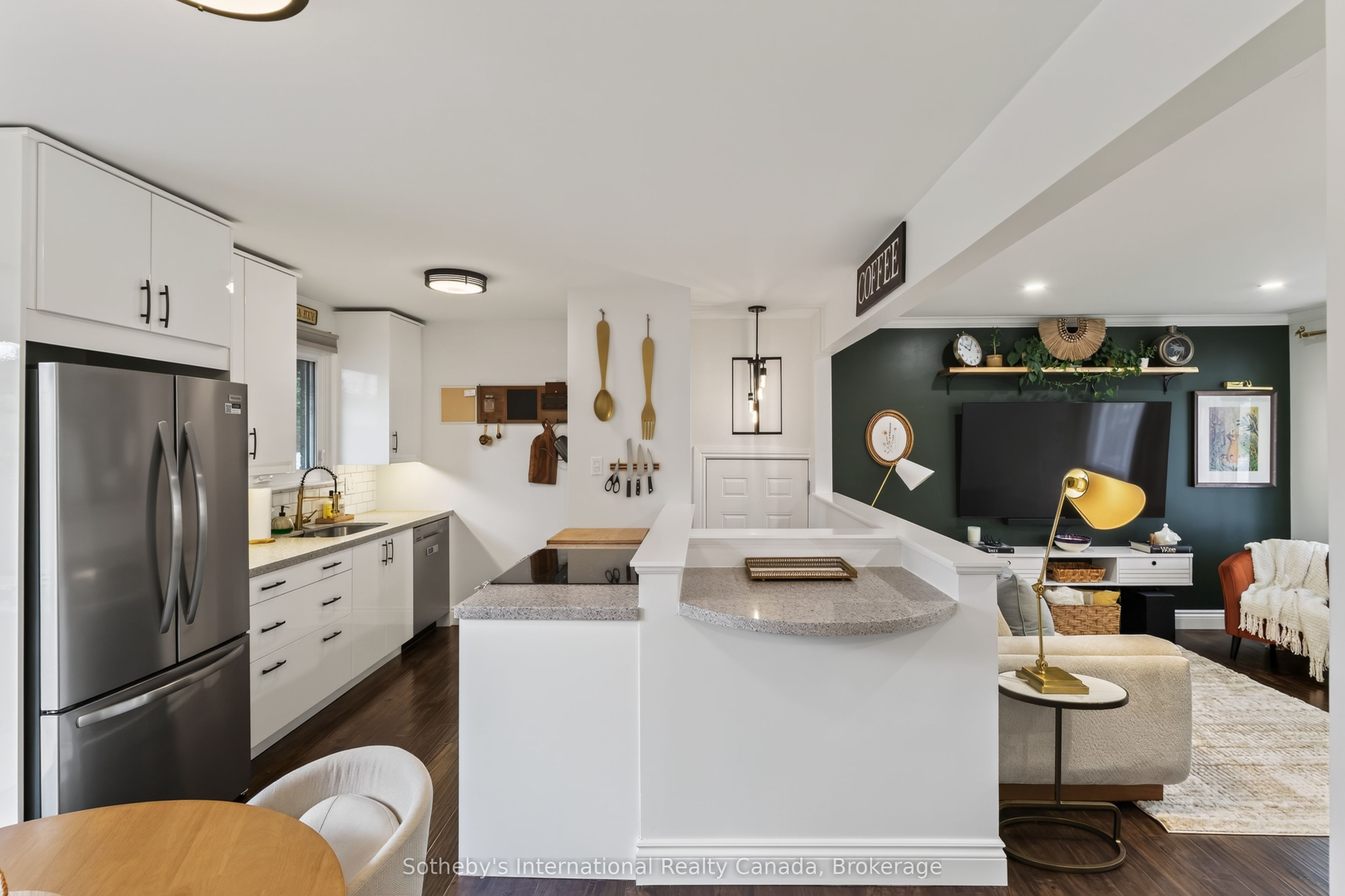 94 Ninth Avenue Property Photo 10