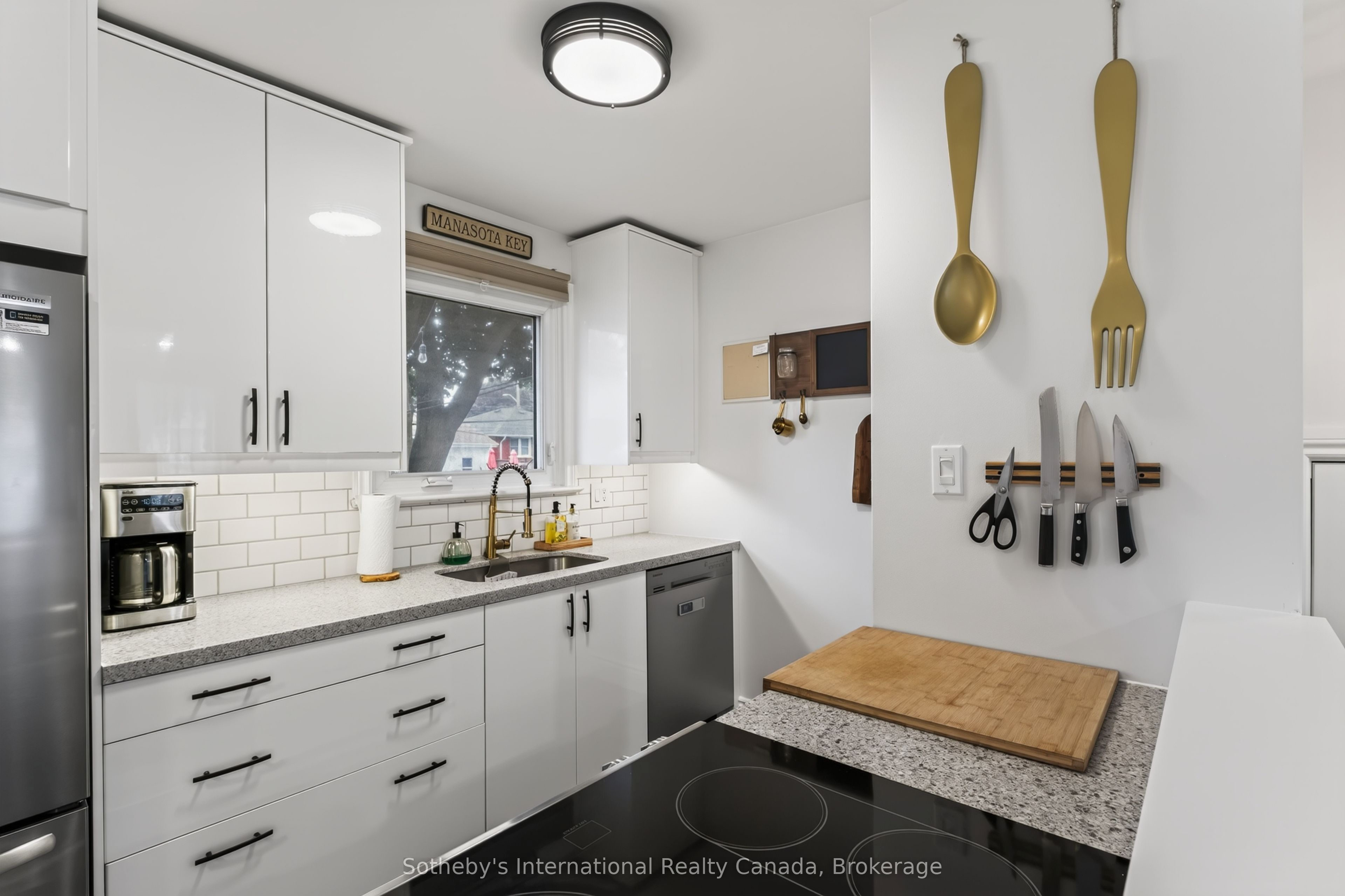 94 Ninth Avenue Property Photo 13