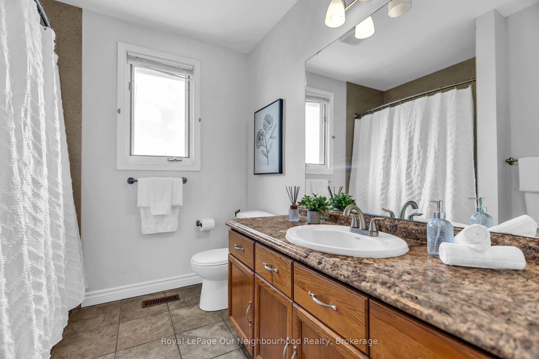 135 Kanata Crescent Property Photo 31