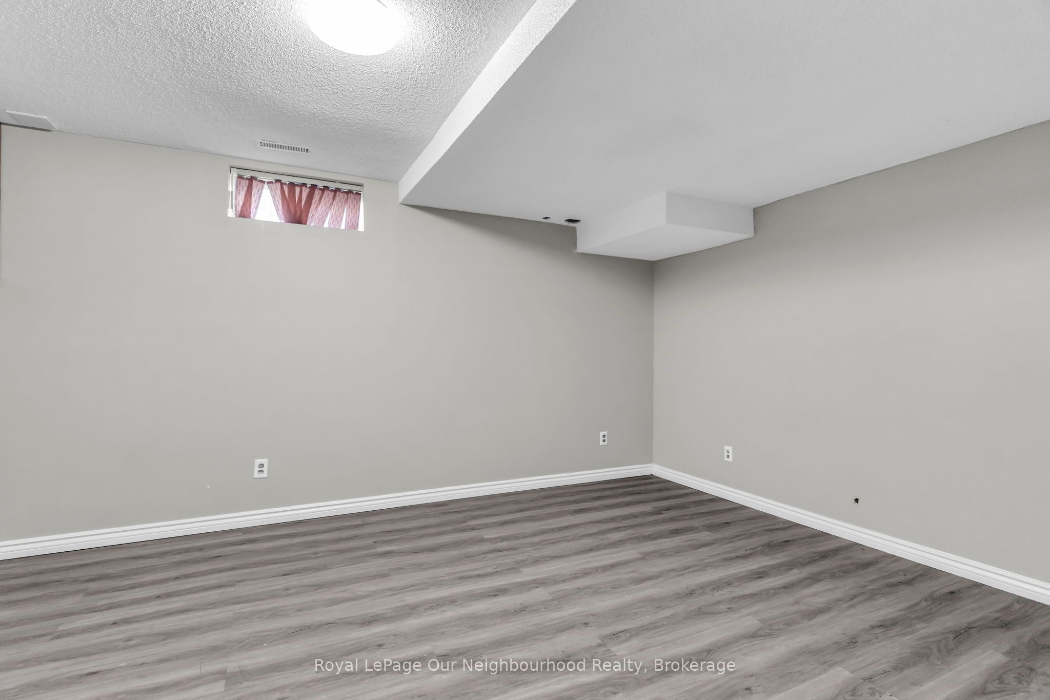 135 Kanata Crescent Property Photo 37