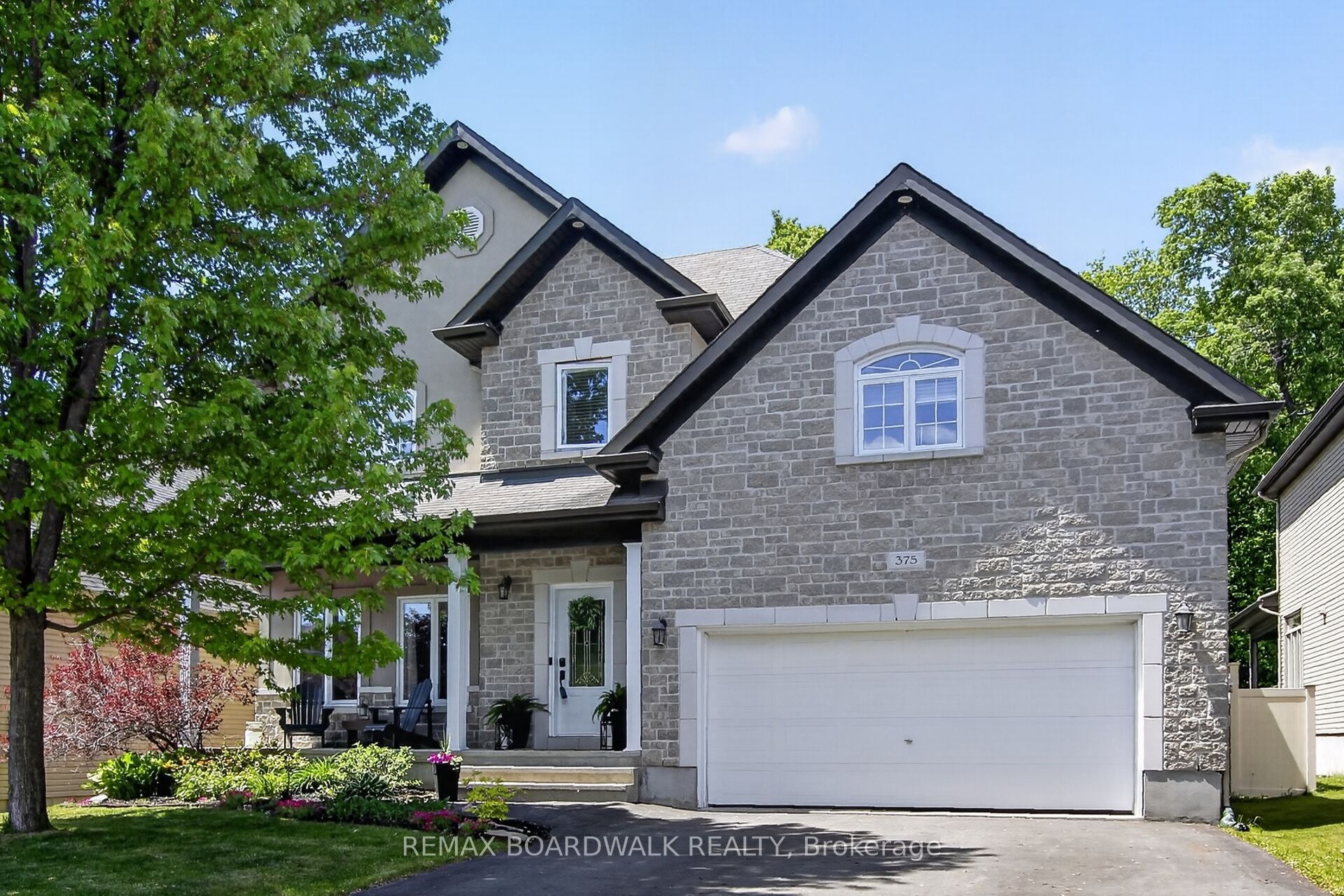 375 Quartz Avenue Property Photo 1