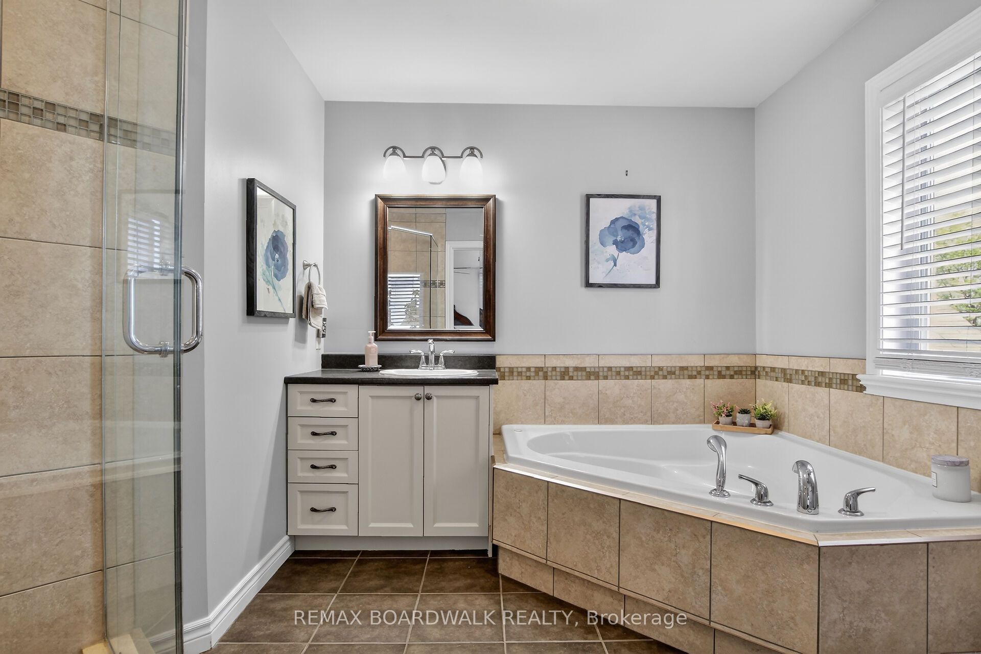 375 Quartz Avenue Property Photo 18