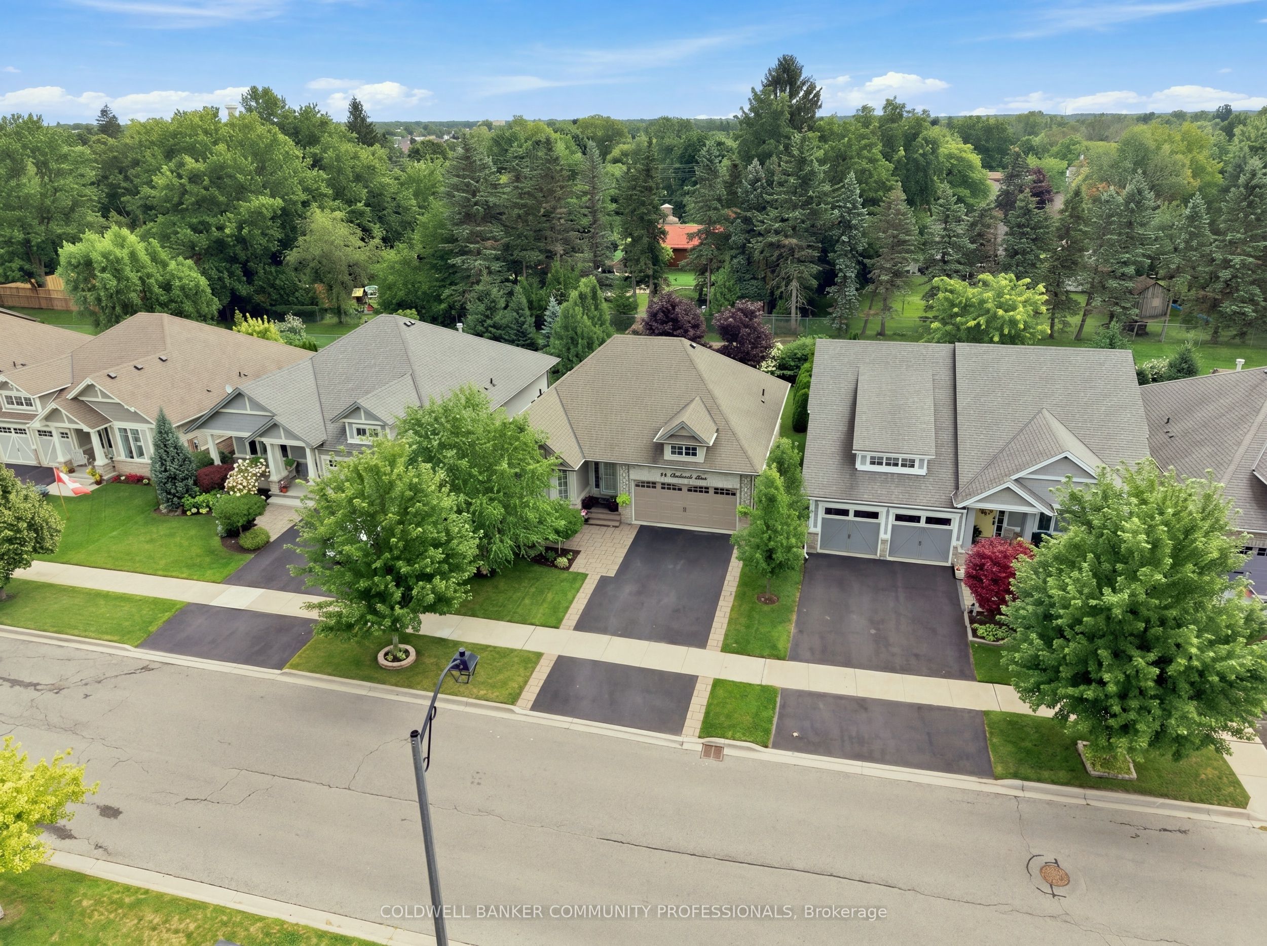 13 Oakdale Boulevard Property Photo 2