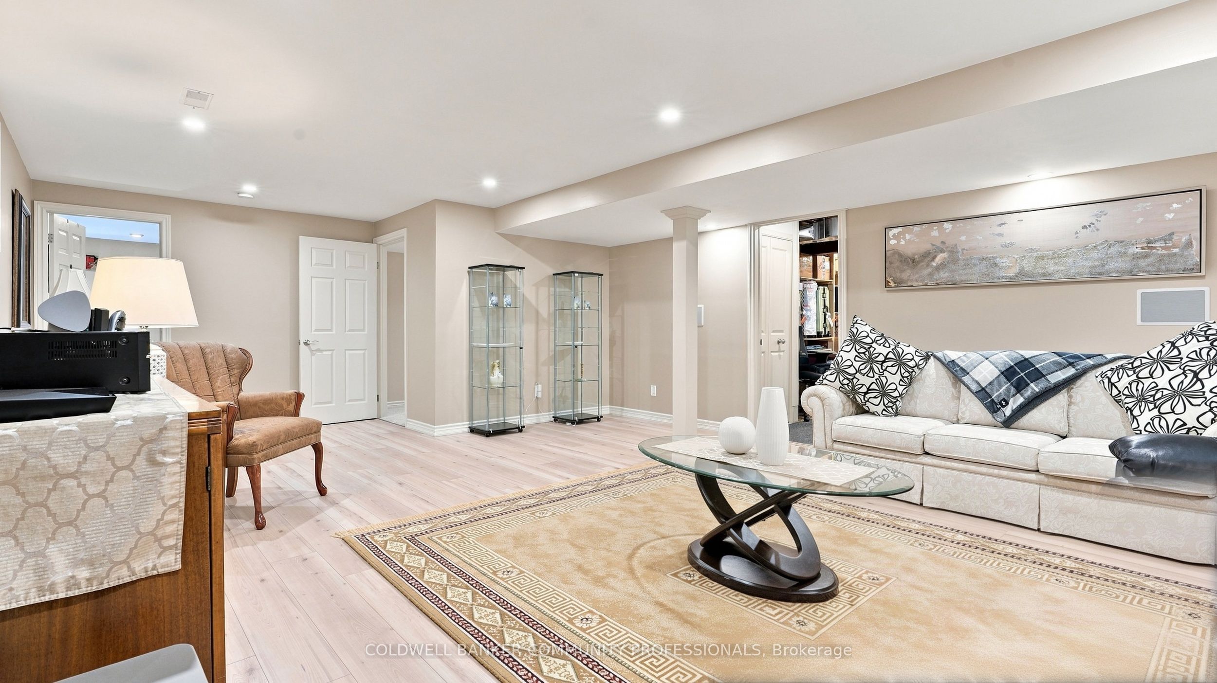 13 Oakdale Boulevard Property Photo 32