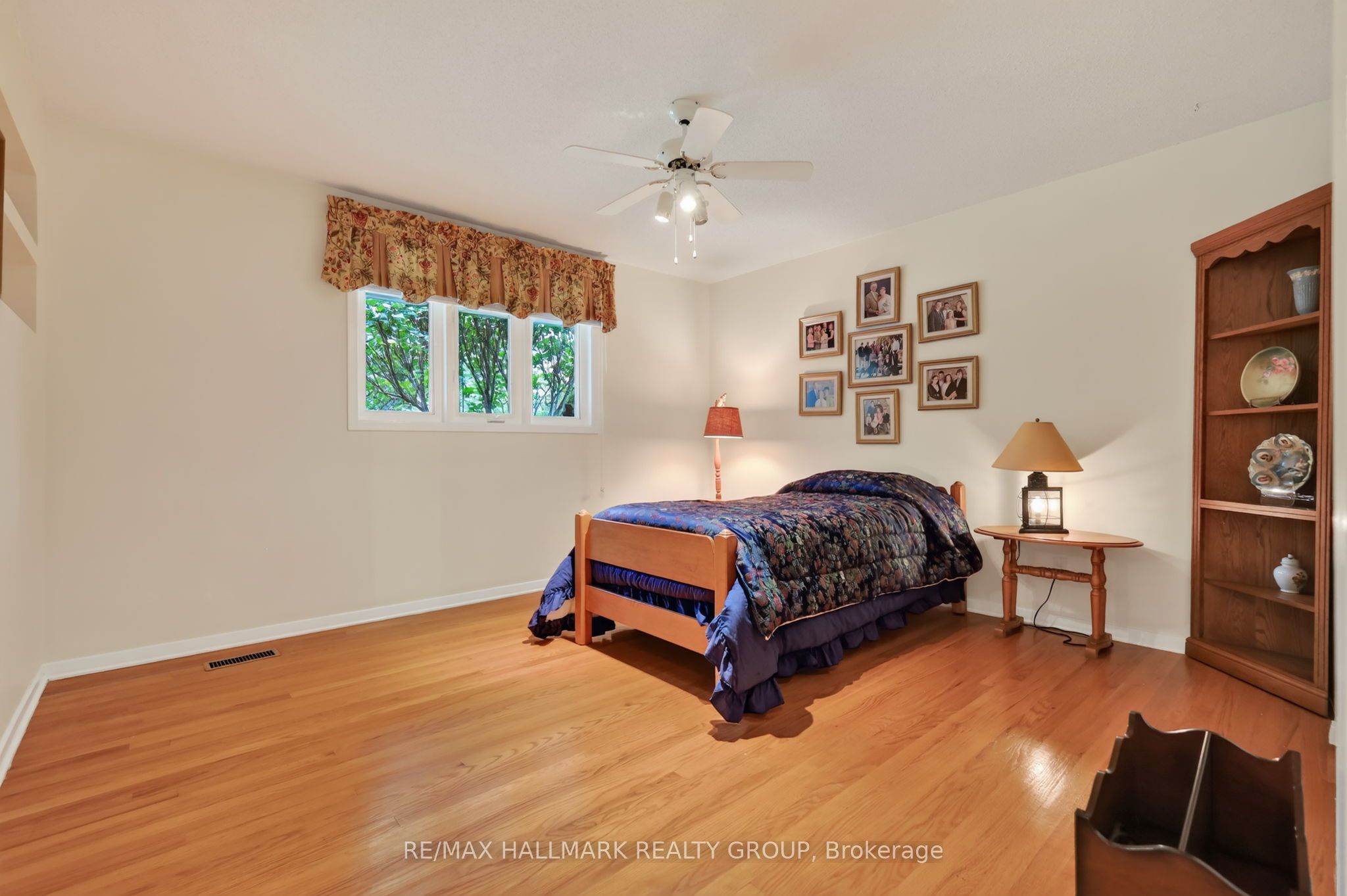 2692 Colman Street Property Photo 25
