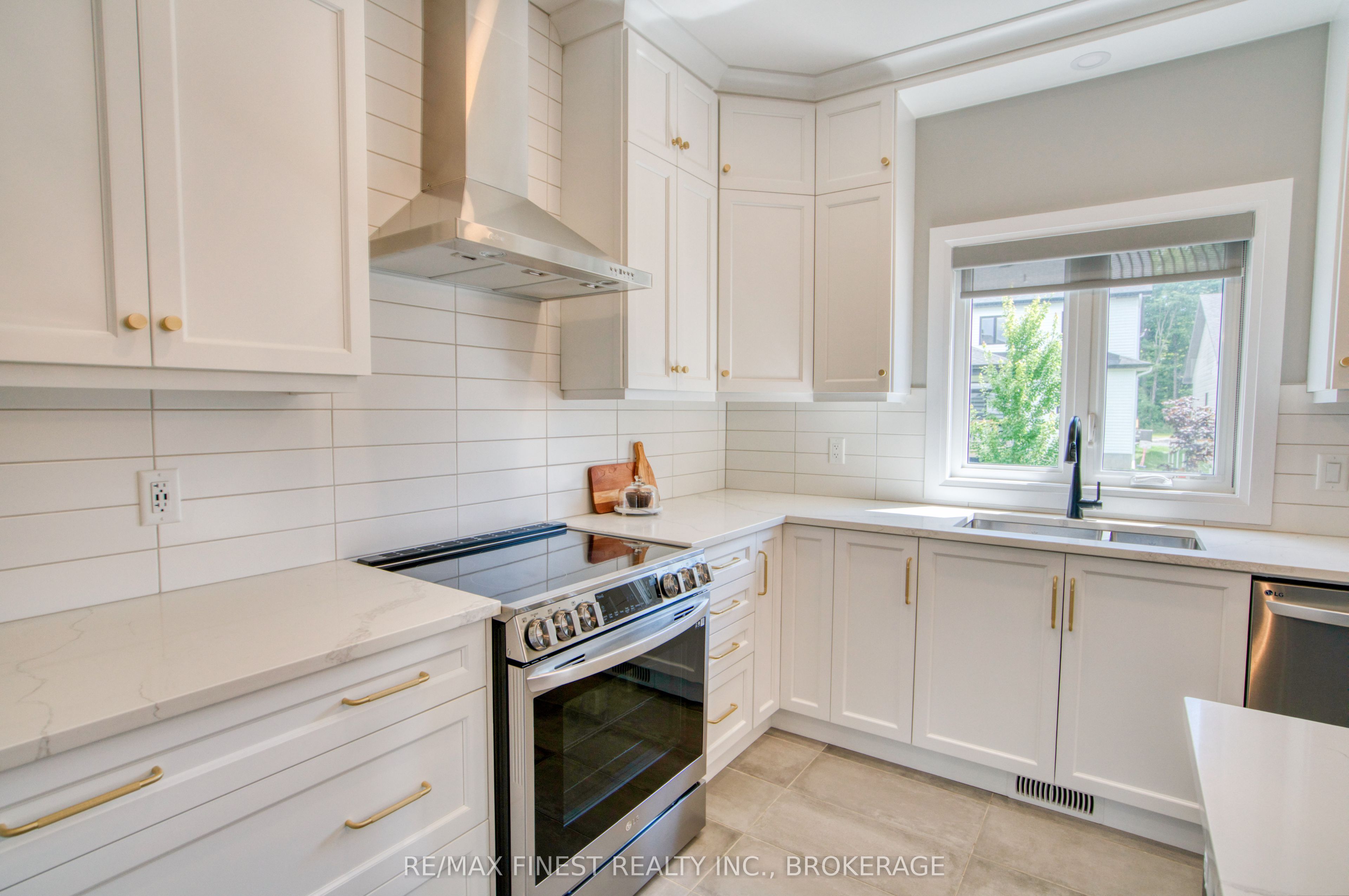 1152 Avignon Street Property Photo 13