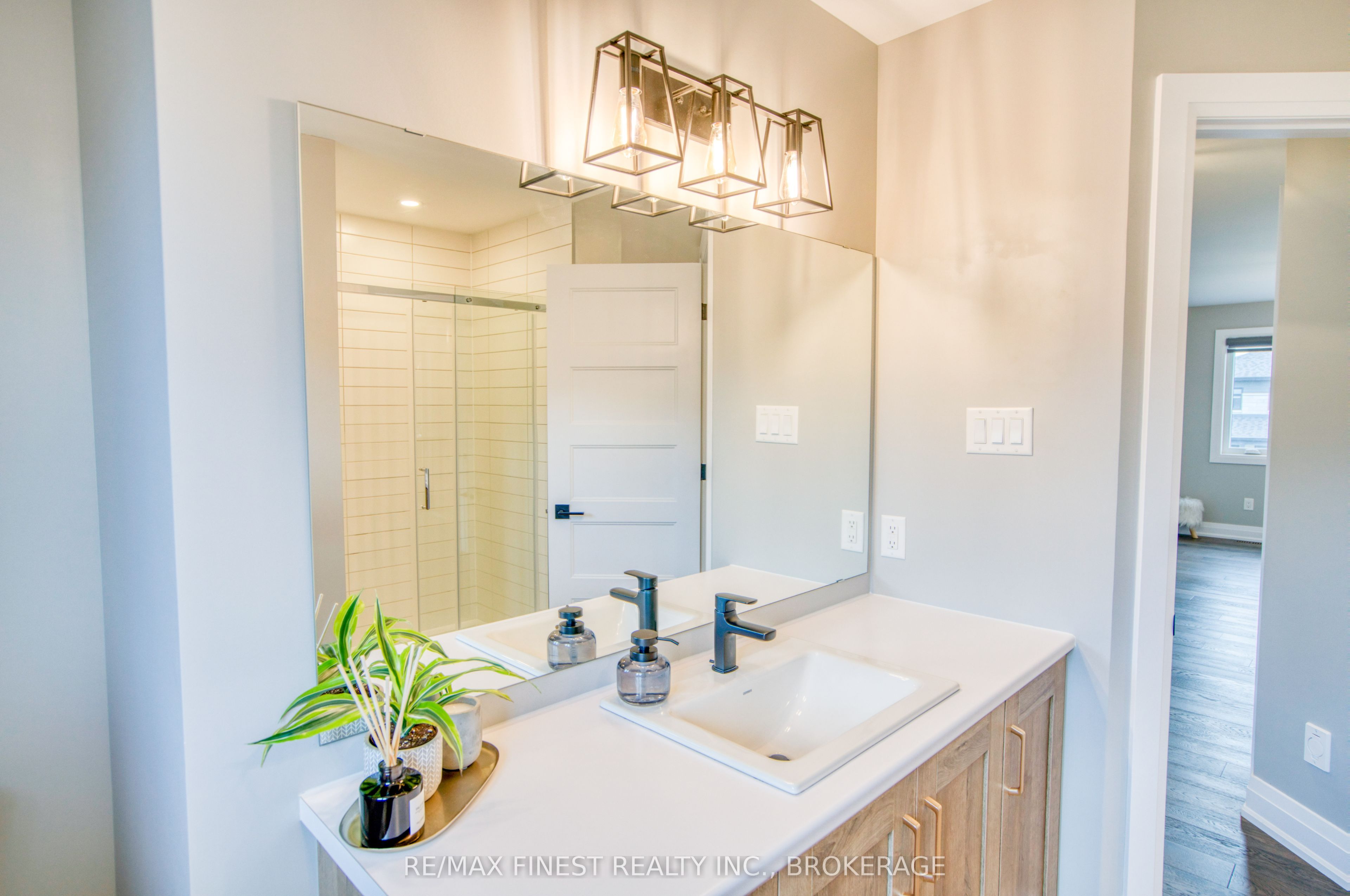 1152 Avignon Street Property Photo 32