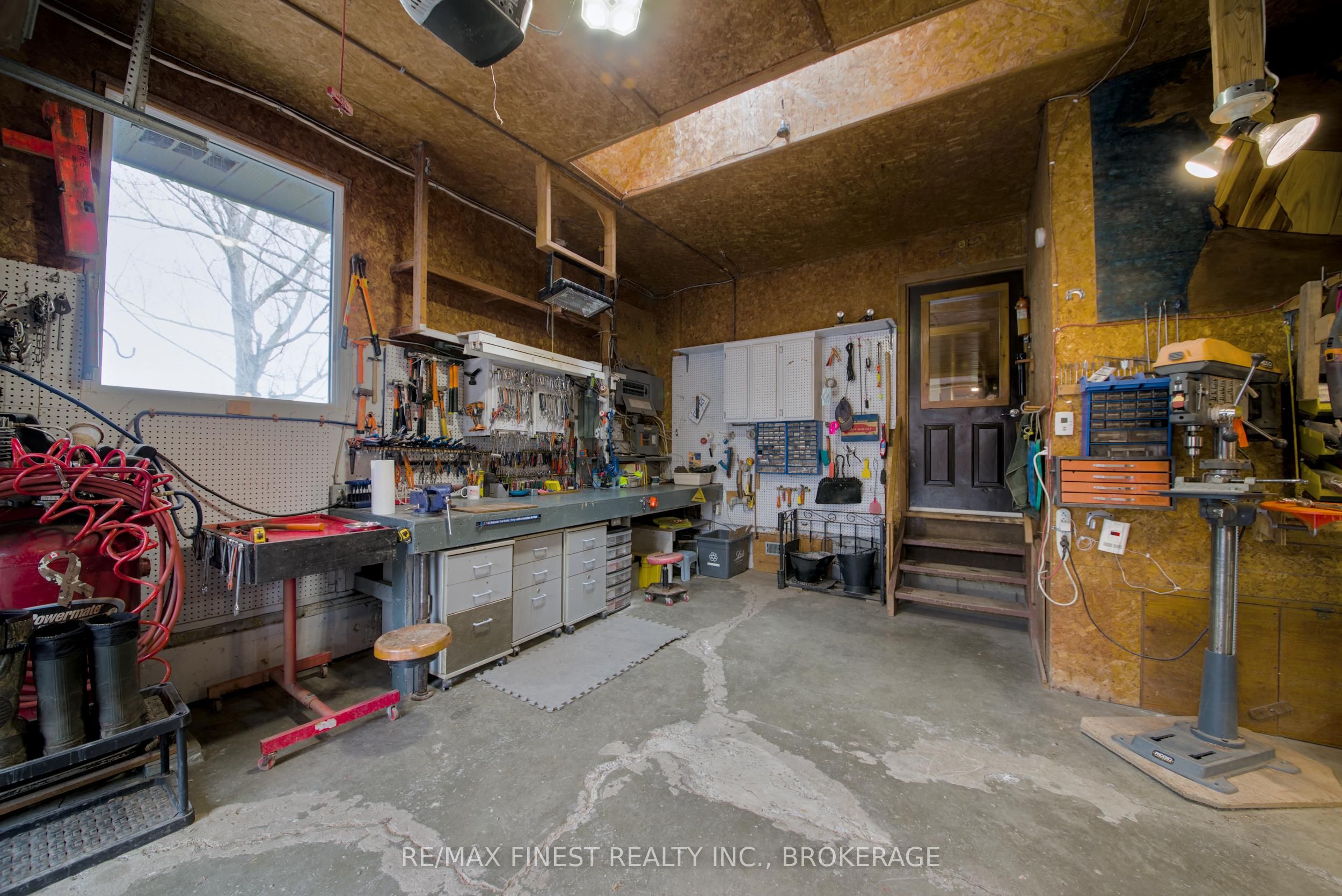 10930 Front Road Property Photo 23
