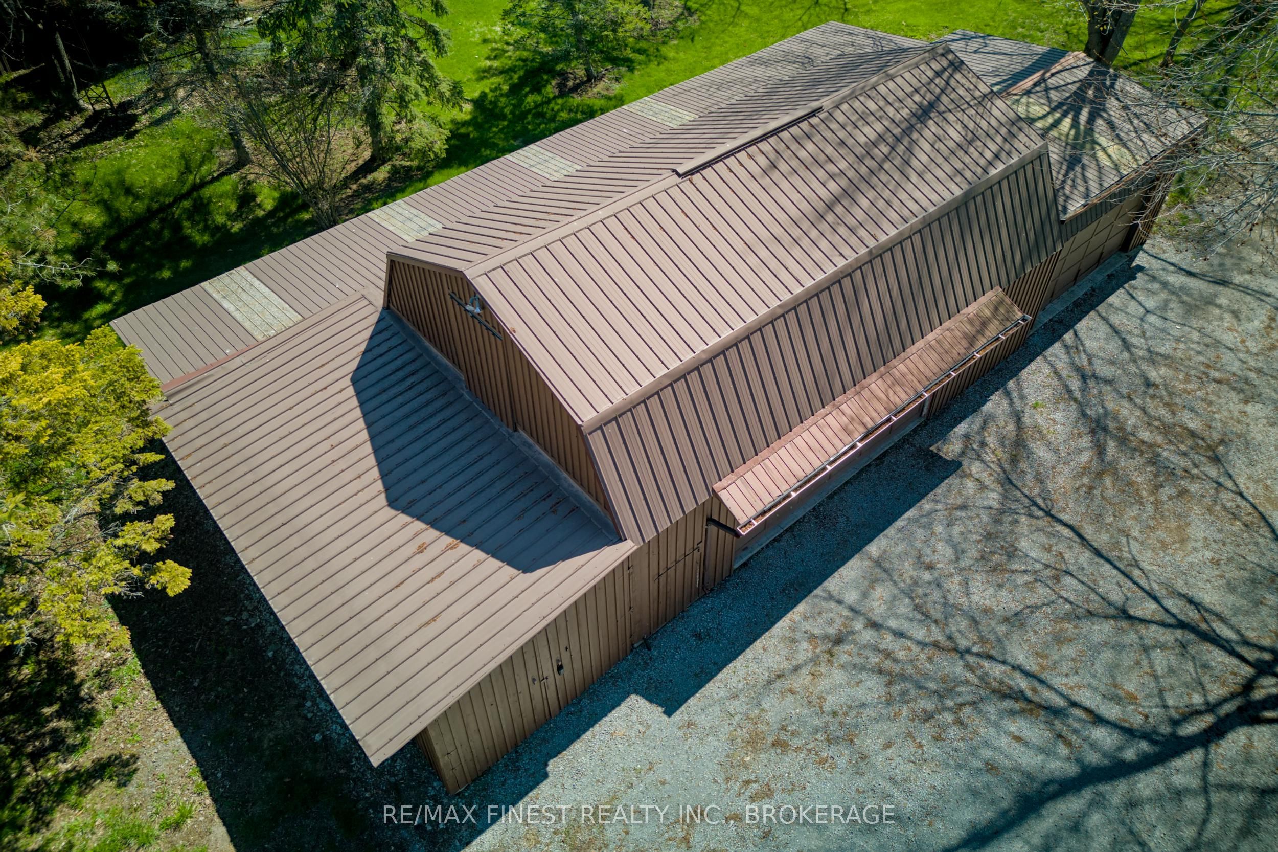 10930 Front Road Property Photo 25
