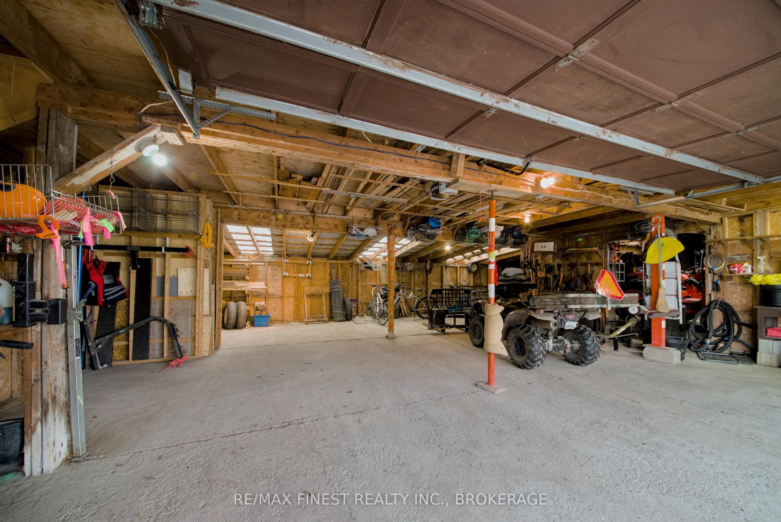 10930 Front Road Property Photo 26