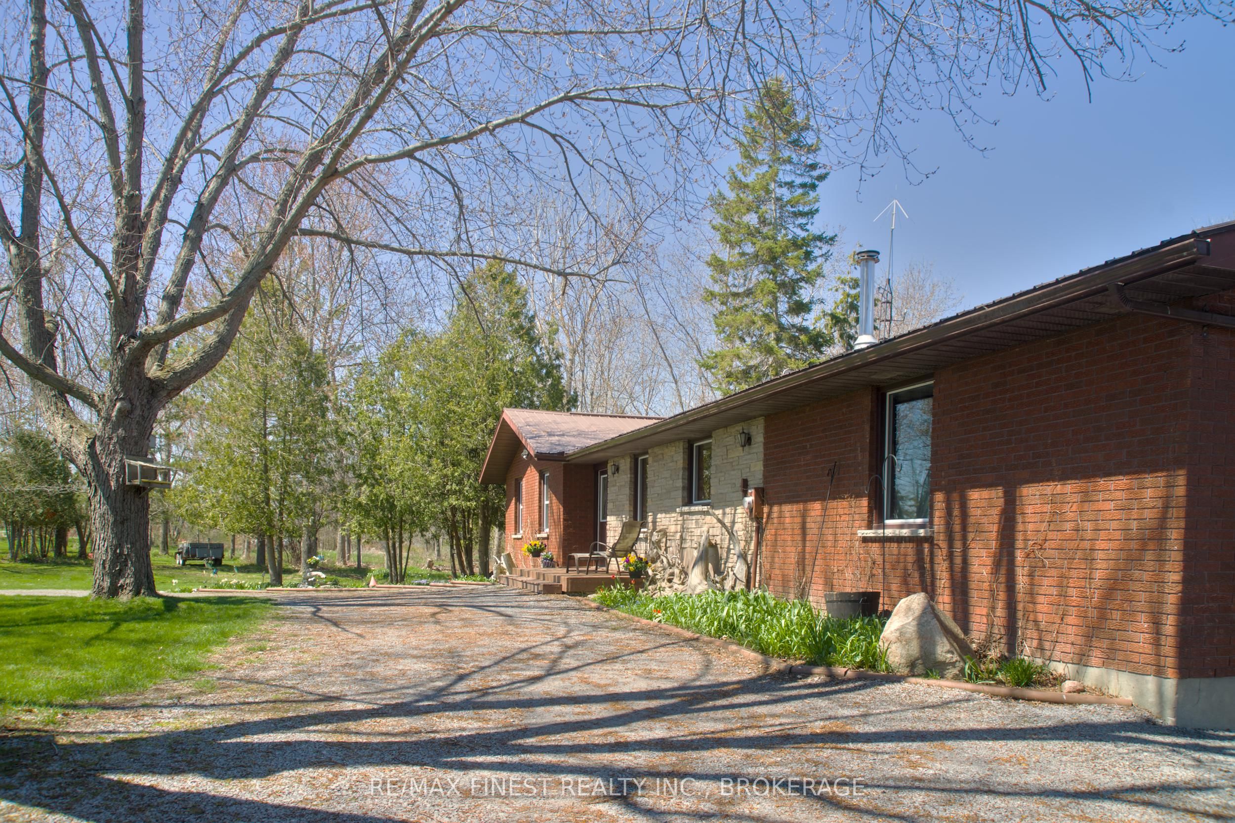 10930 Front Road Property Photo 33