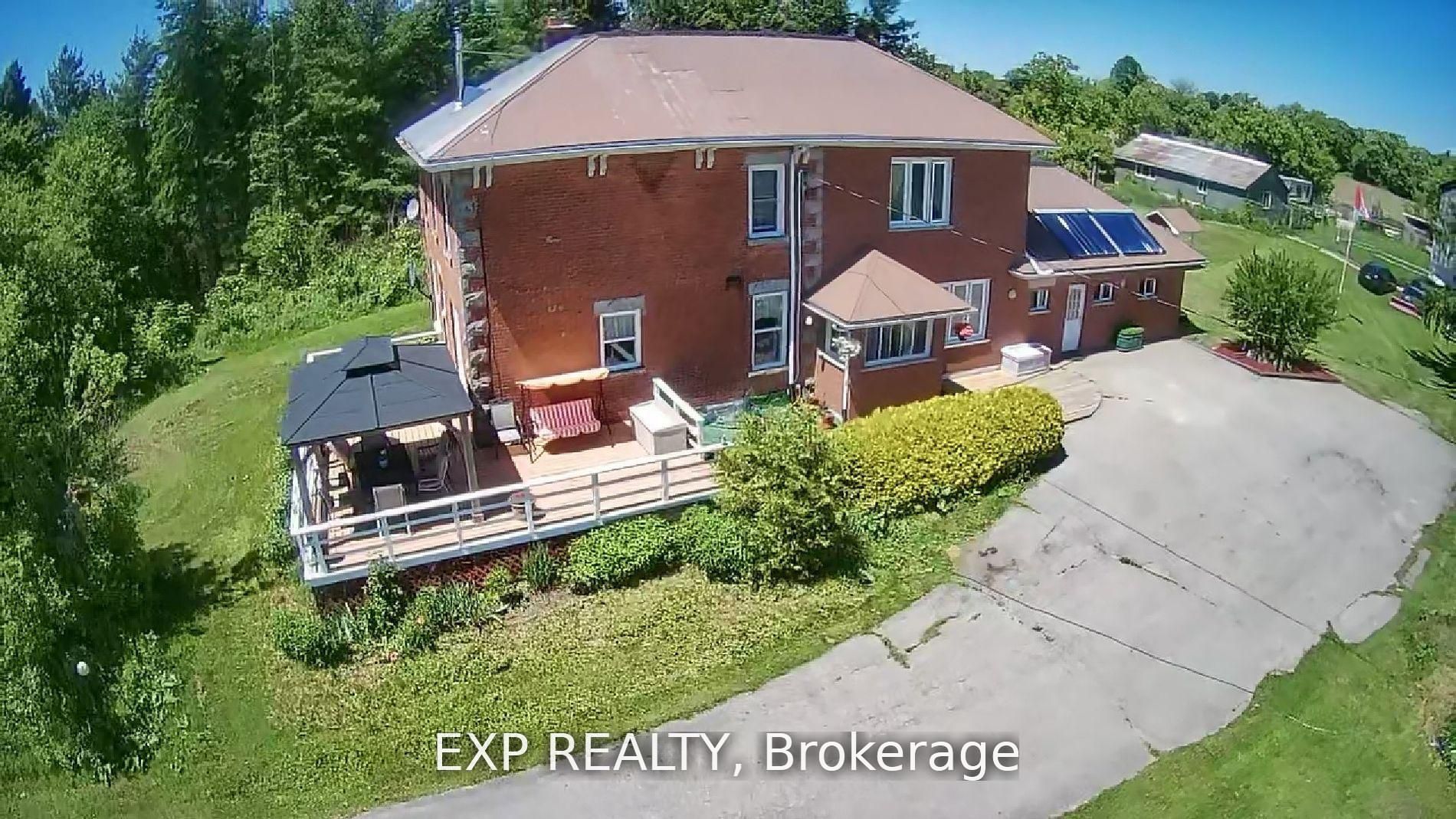 351219 Seventeenth Line Property Photo 1